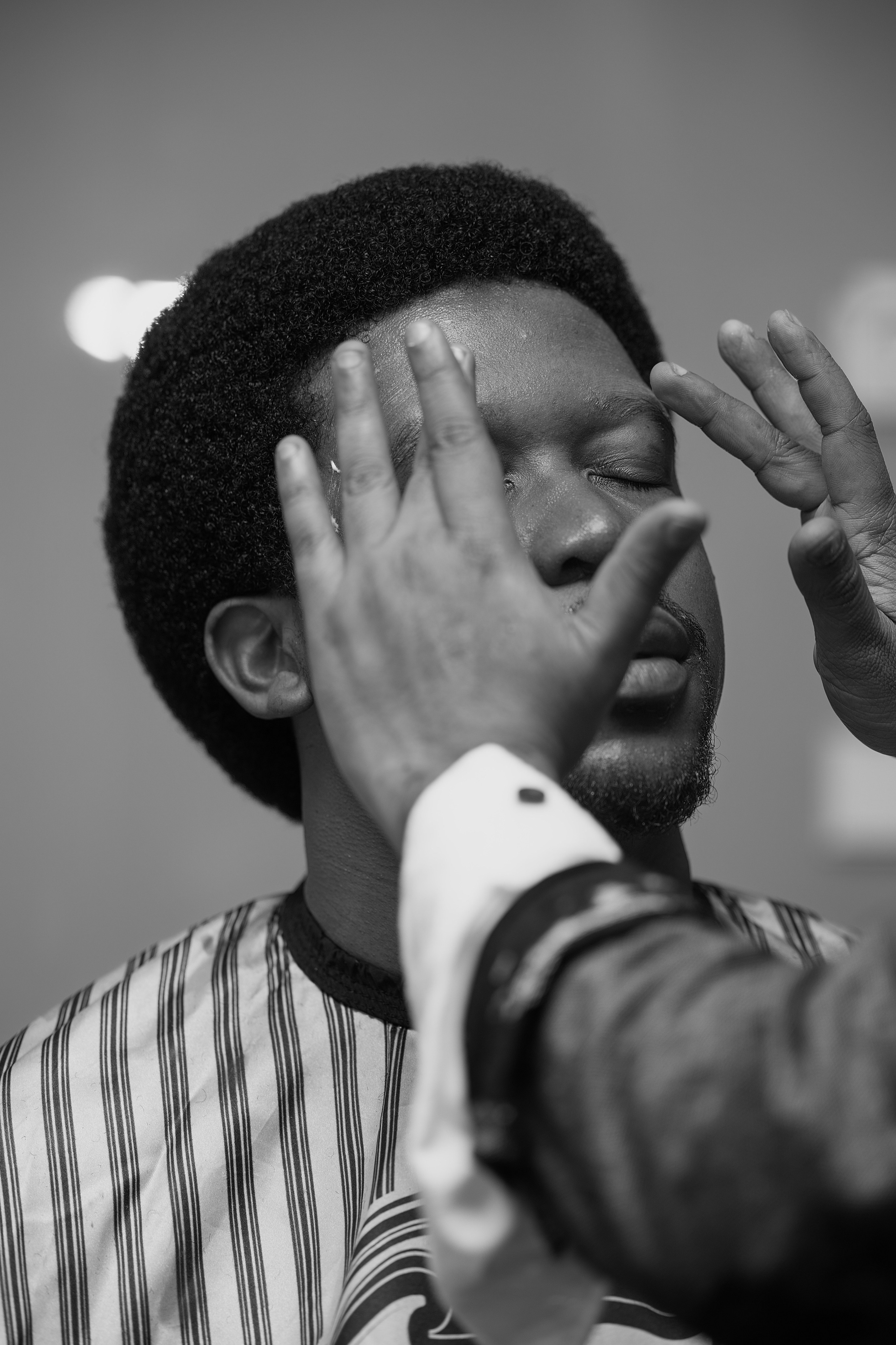 Nawik e Ethson. Fazemos o seu casamento ser lembrado por gerações