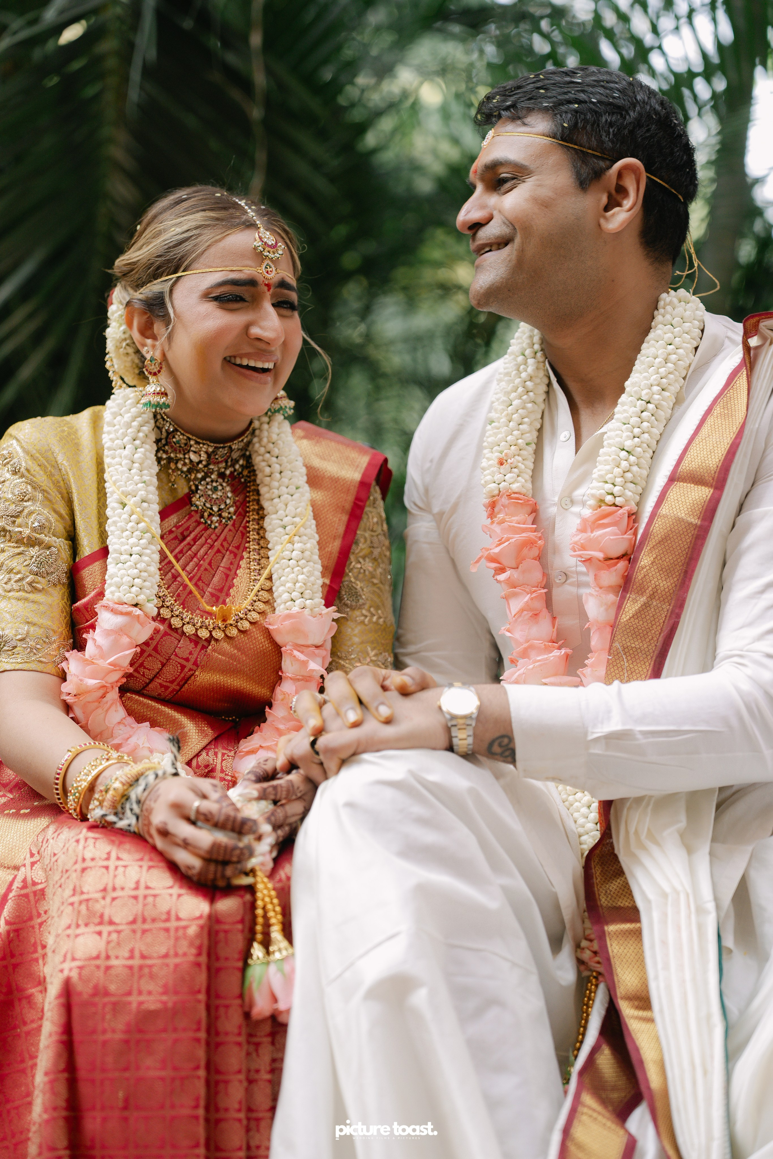 South Indian Wedding Ft. Aashna & Rajiv. Fine art Wedding Photographers in India & Canada
