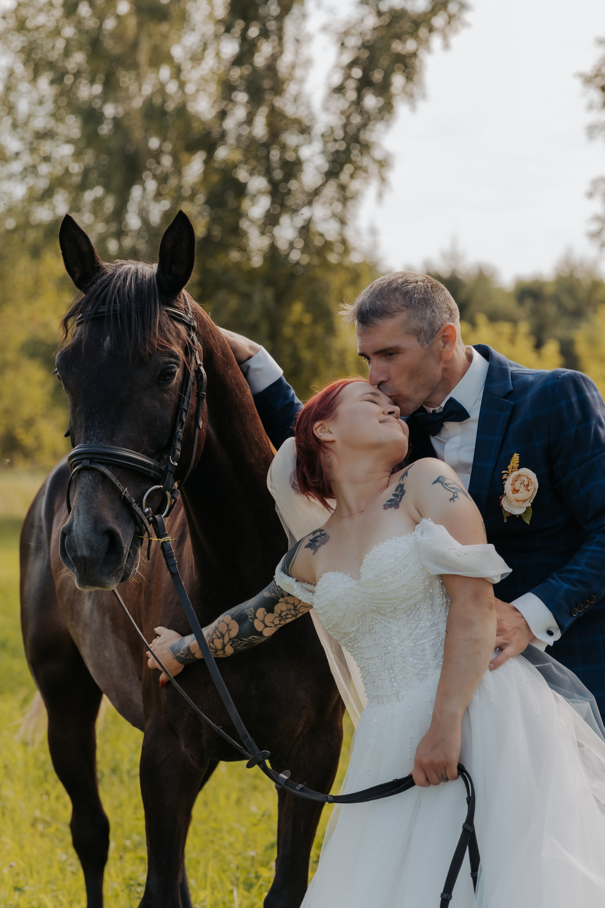 Gatis prec Valēriju. Fotogrāfe Zane Stulpiņa