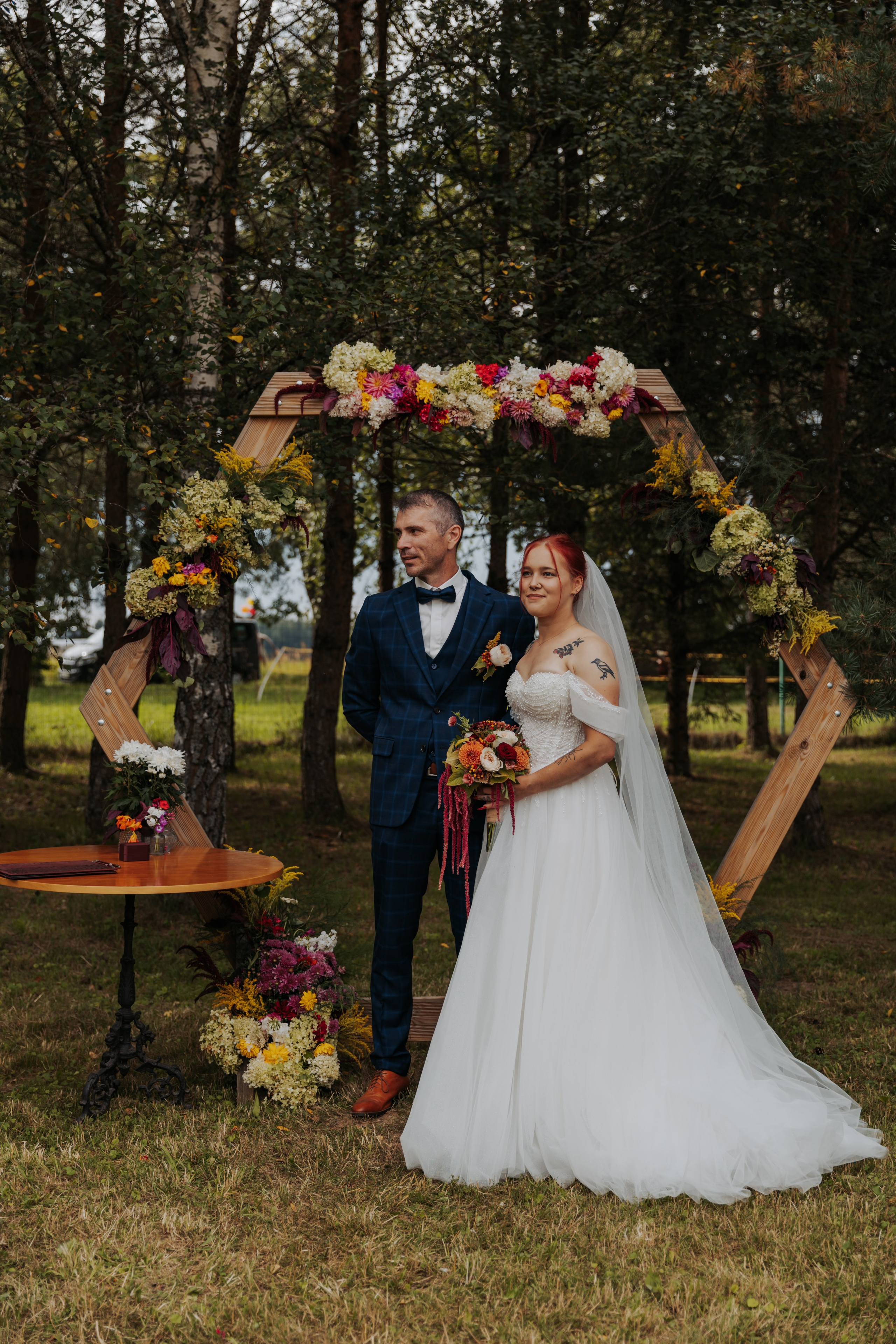 Gatis prec Valēriju. Fotogrāfe Zane Stulpiņa