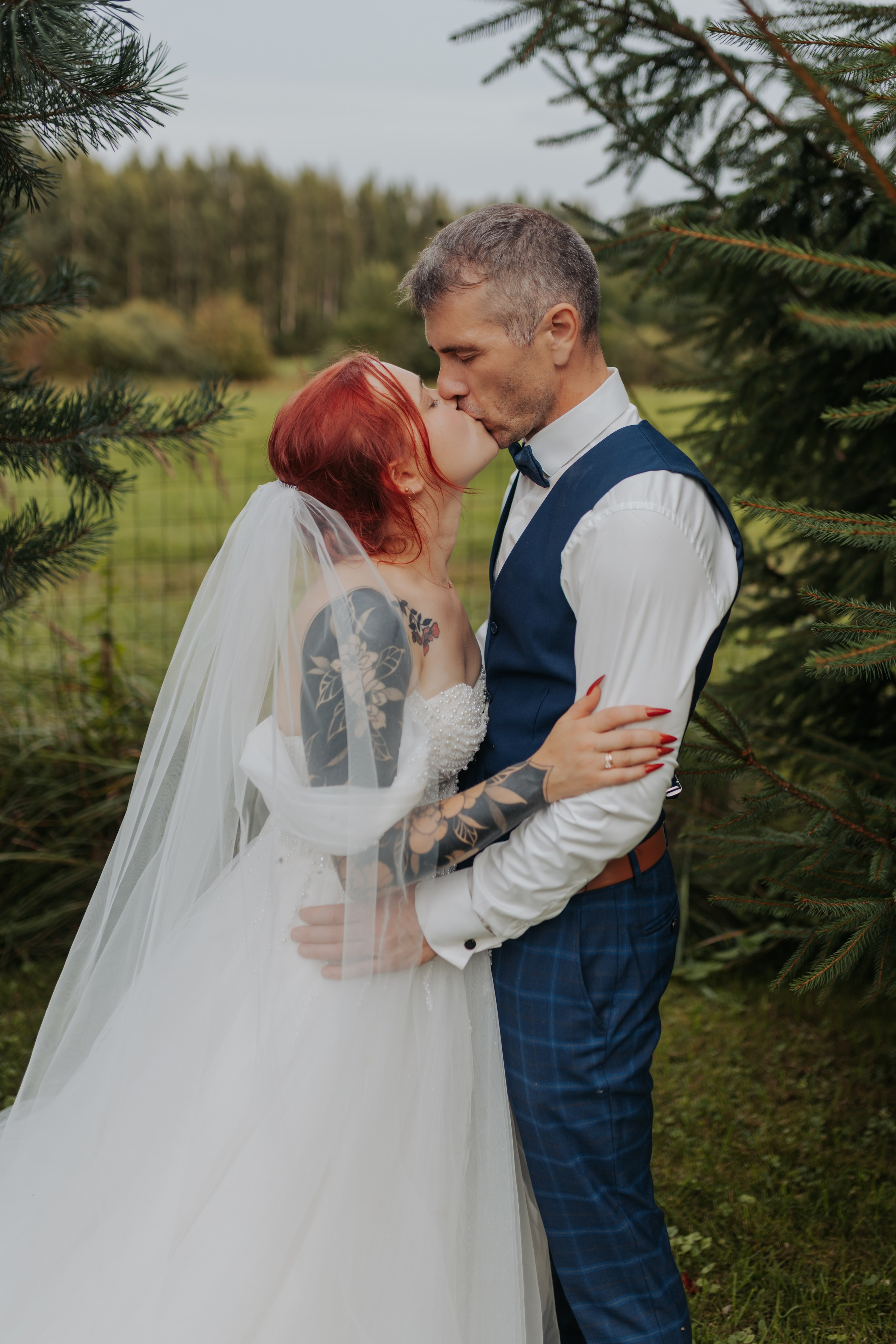 Gatis prec Valēriju. Fotogrāfe Zane Stulpiņa