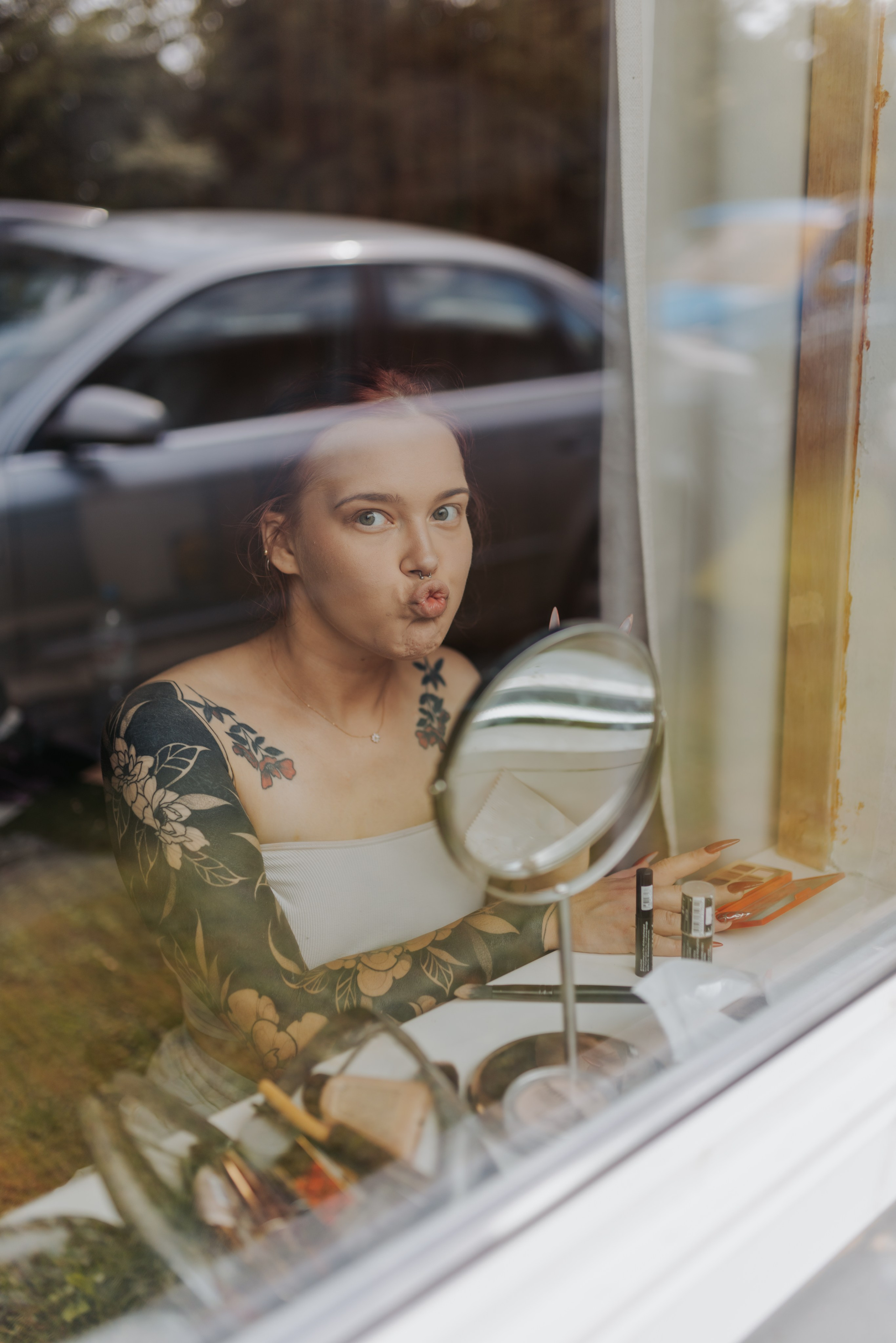 Gatis prec Valēriju. Fotogrāfe Zane Stulpiņa