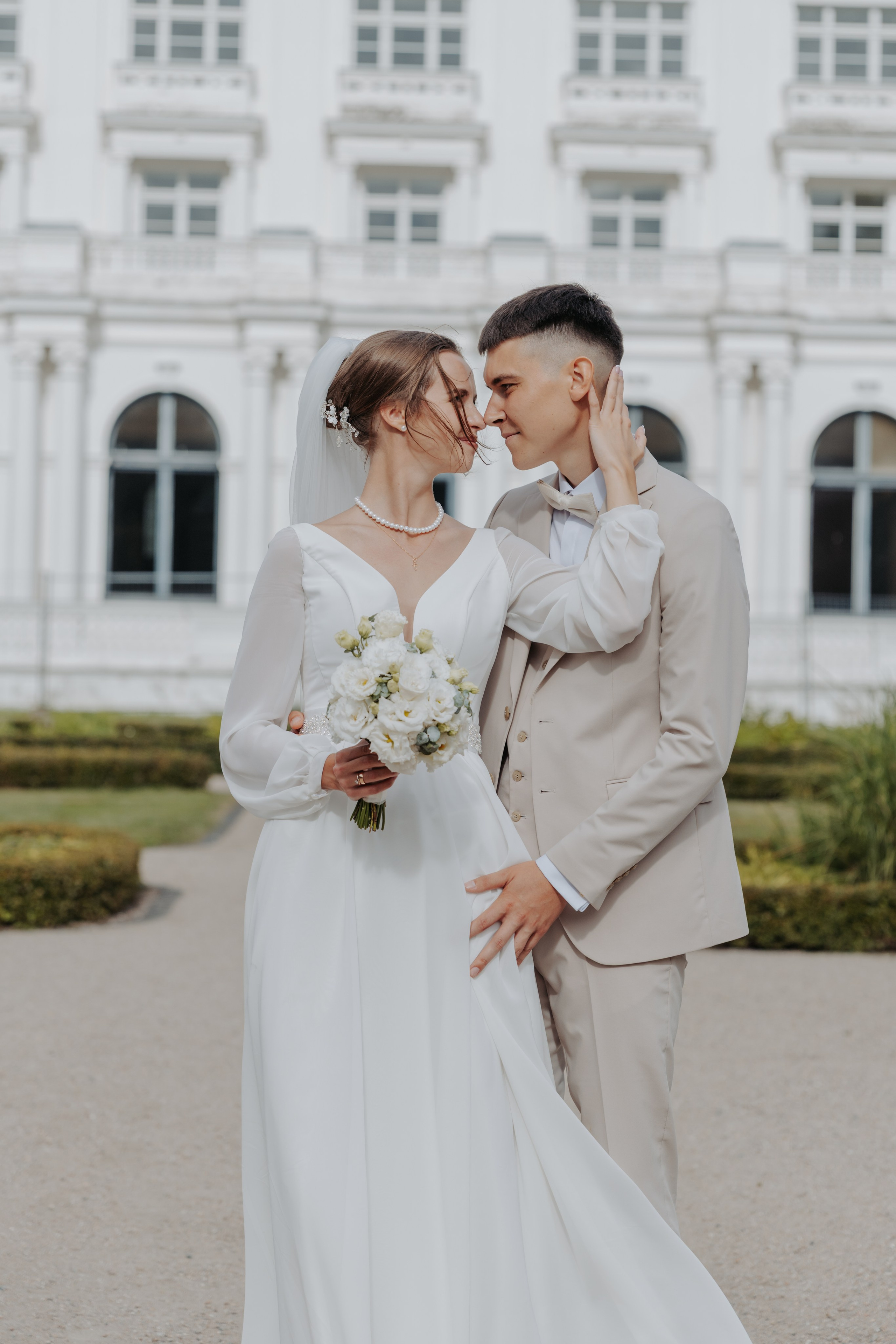 Maksims prec Jūliju. Fotogrāfe Zane Stulpiņa