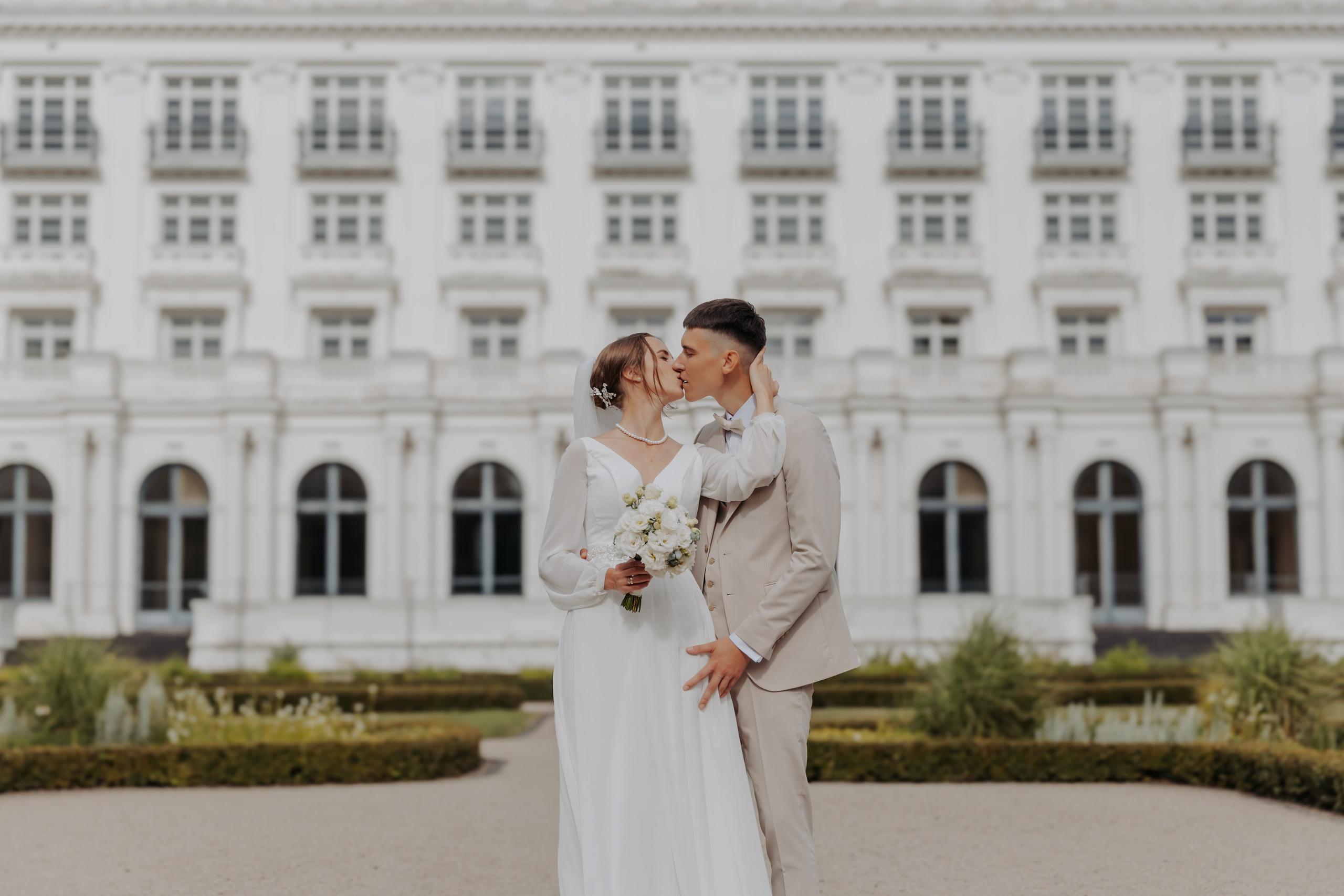 Maksims prec Jūliju. Fotogrāfe Zane Stulpiņa
