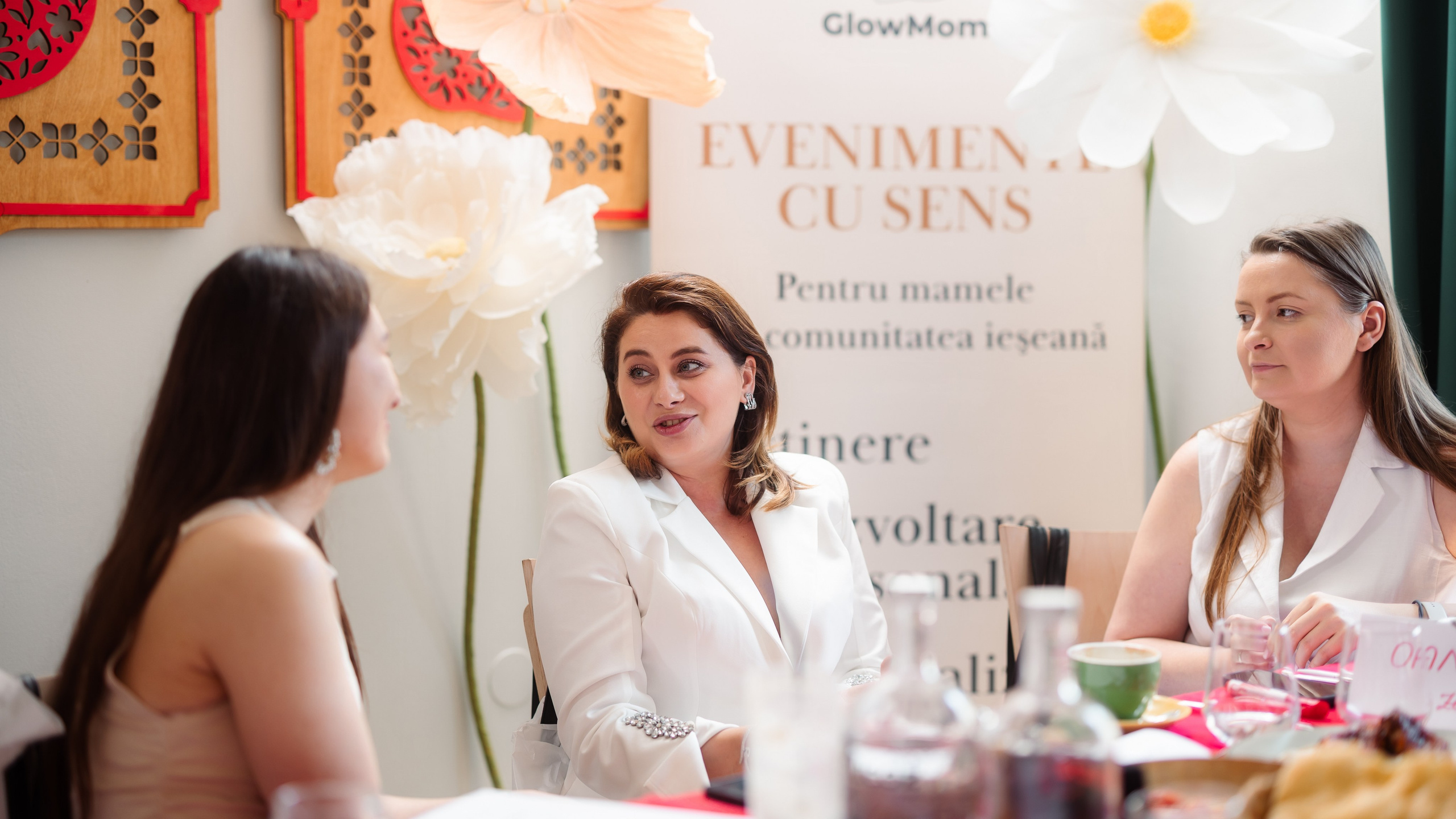 Glow Mom 2. Marius Ciocan