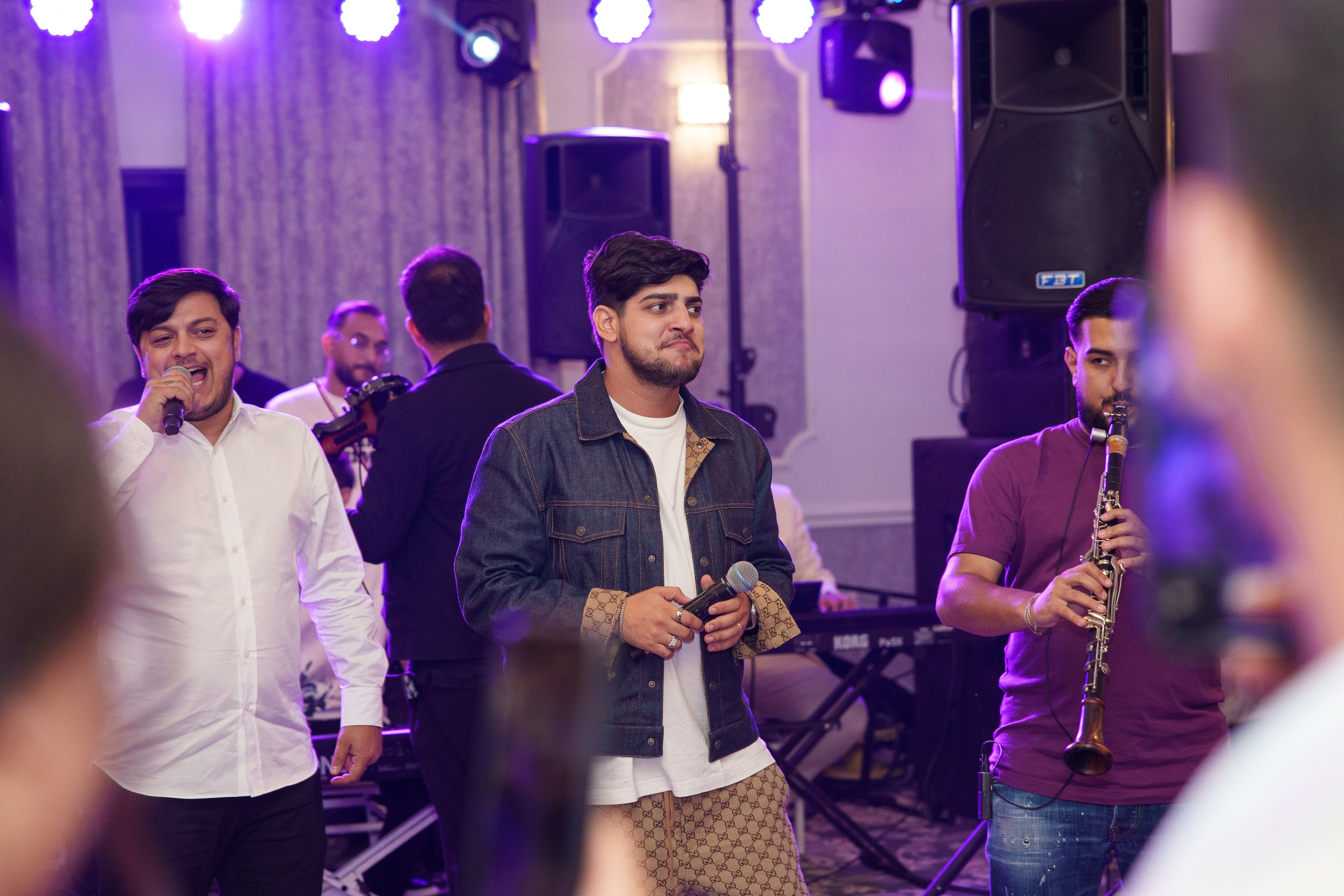 Bella & Adi. Foto Studio — Fotograf de evenimente, nunti, botezuri, portrete