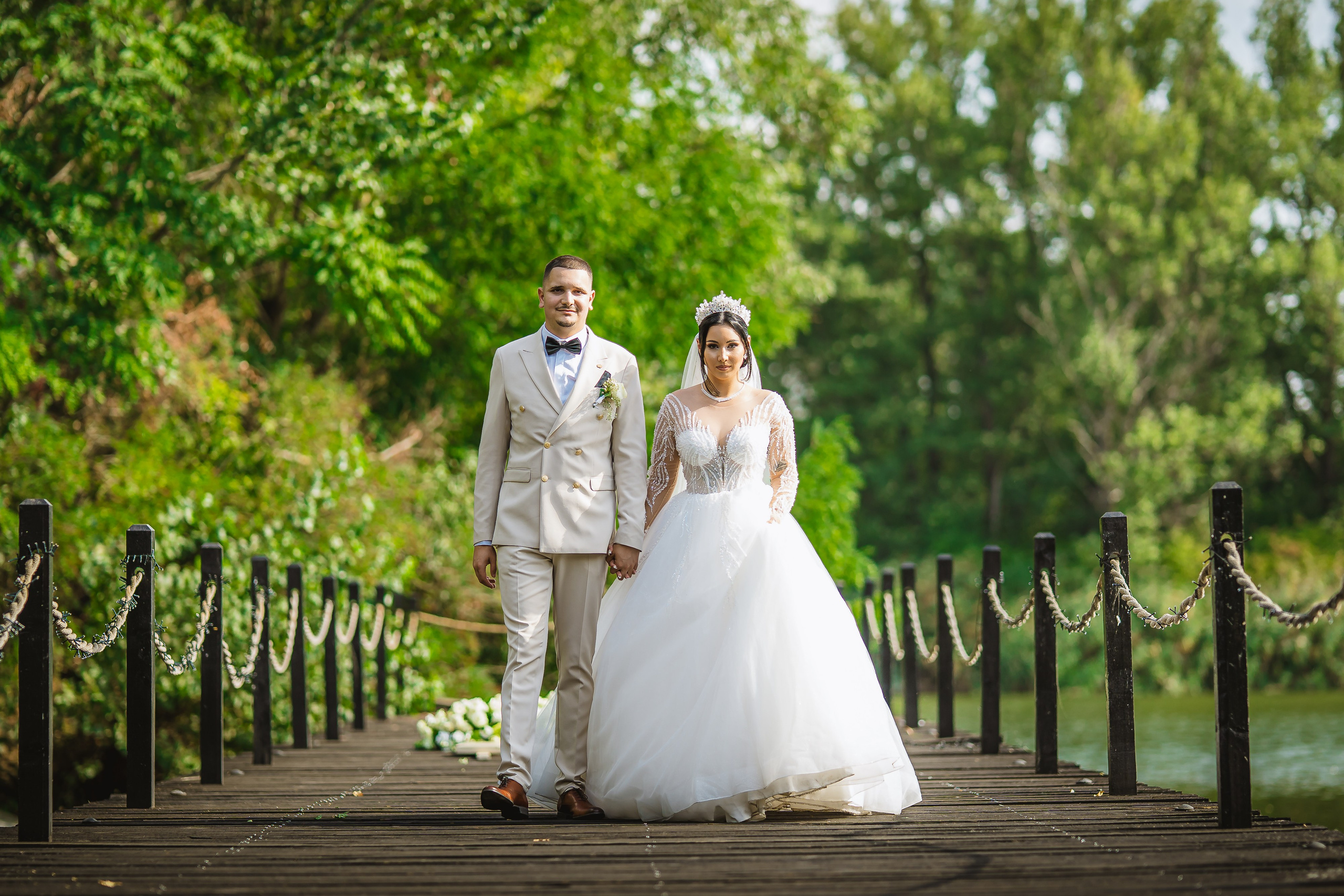 Bella & Adi. Foto Studio — Fotograf de evenimente, nunti, botezuri, portrete