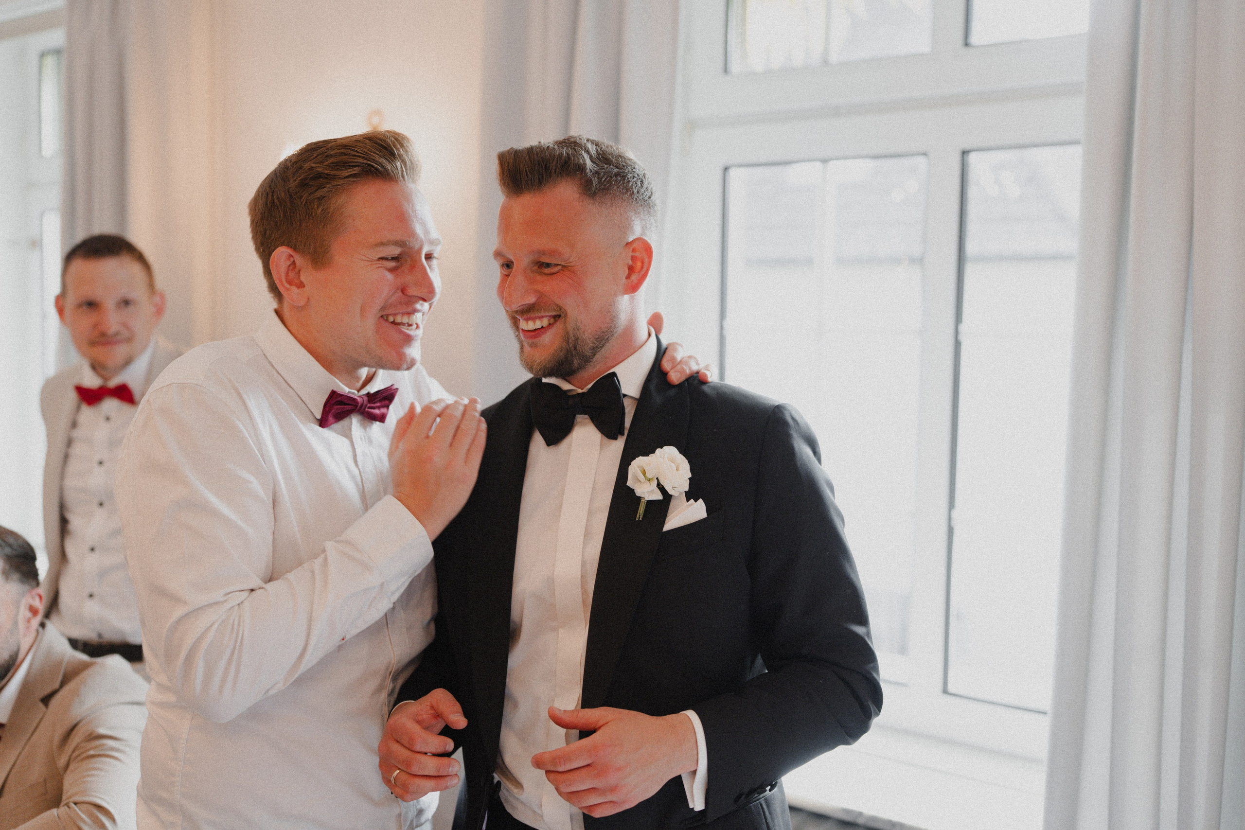 Jessica & Felix I Gesellschaft Harmonie Bochum. Hochzeitsfotografin Bochum | Halyna Reiche Fotografie NRW
