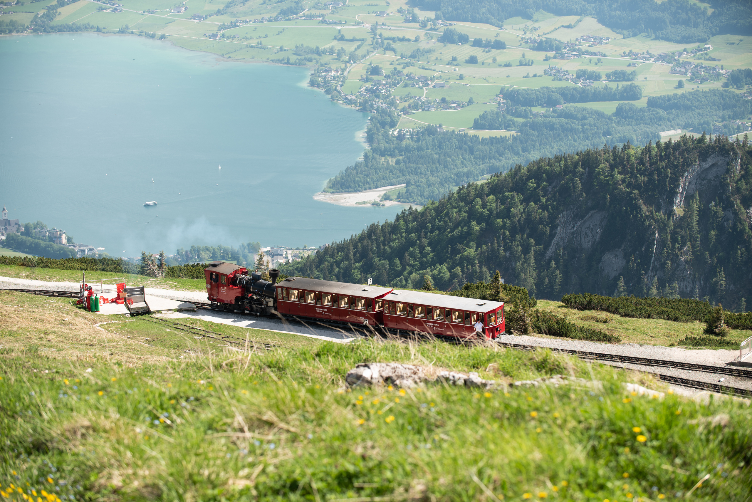 Sunny day — Austria. Portrait photografer in Montenegro