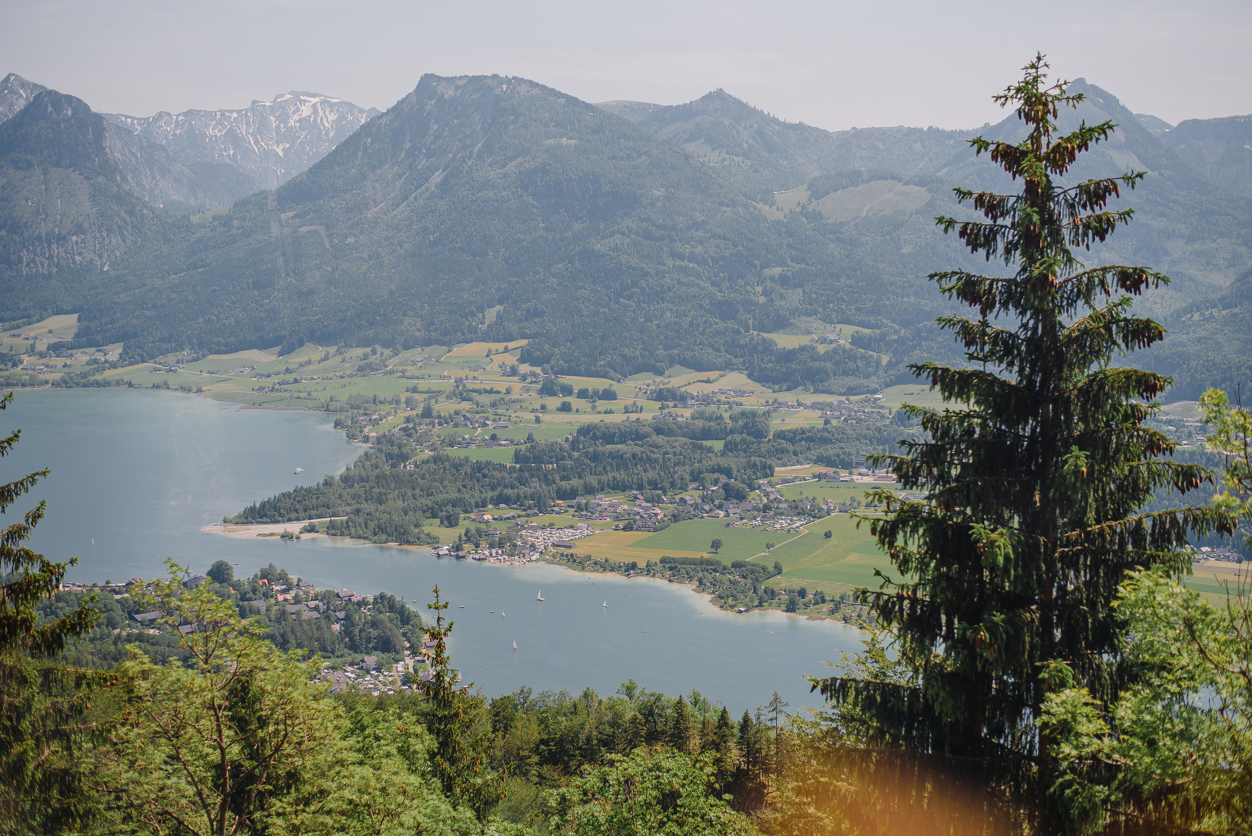 Sunny day — Austria. Portrait photografer in Montenegro