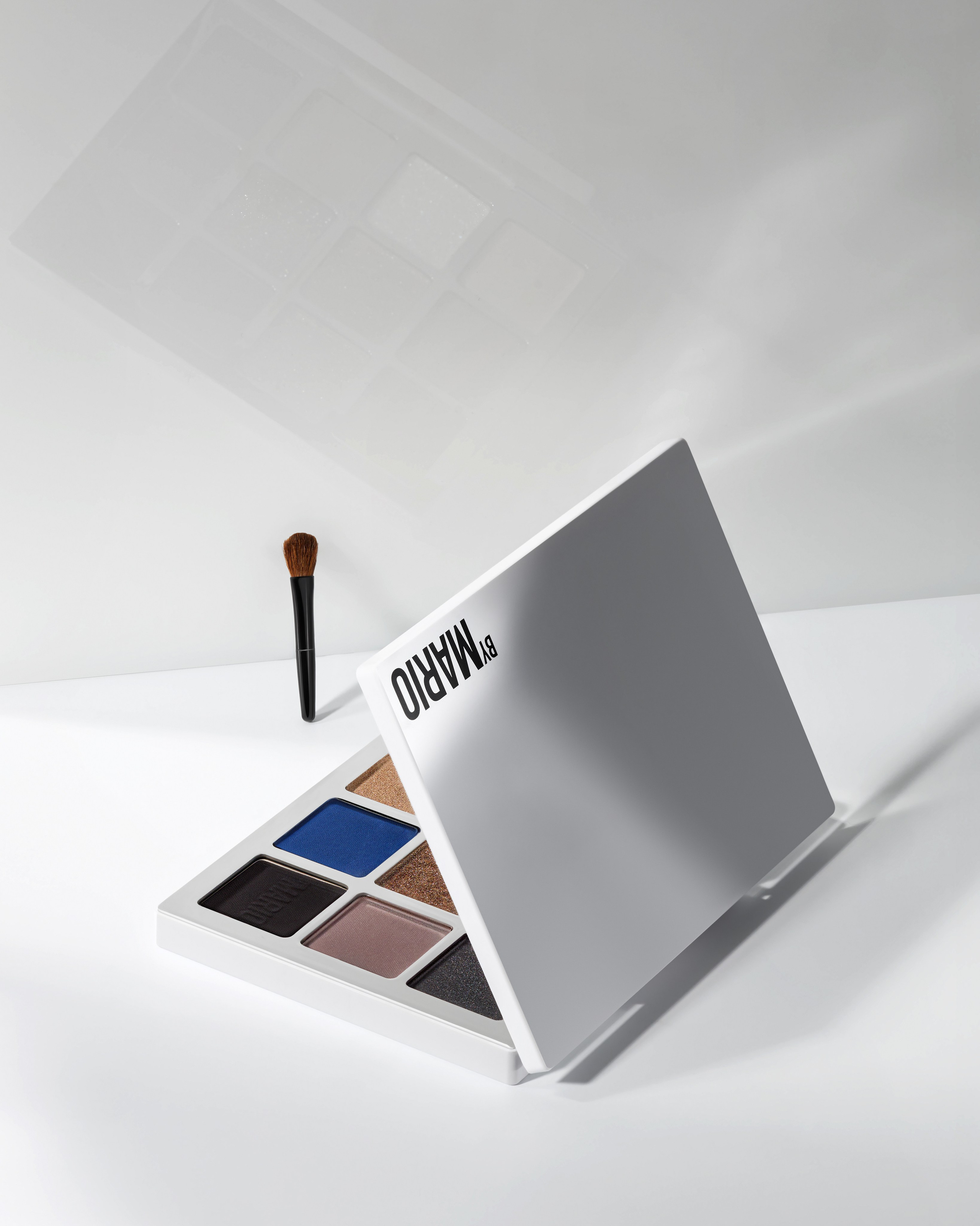 cosmetic retouching, skincare product retouching, beauty product editing, high-end cosmetic editing, face cream retouch, serum bottle editing, body lotion retouching, clean beauty retouch, cosmetic packaging editing, makeup product retouch, skincare photo editing, cosmetic product photography, Instagram beauty retouch, e-commerce cosmetic editing, product photo retouching, professional product retouch, beauty flatlay retouch, natural texture retouching, packaging cleanup, photo editing for beauty brands, minimalist product retouch, skincare visuals for social media, high-end beauty retoucher