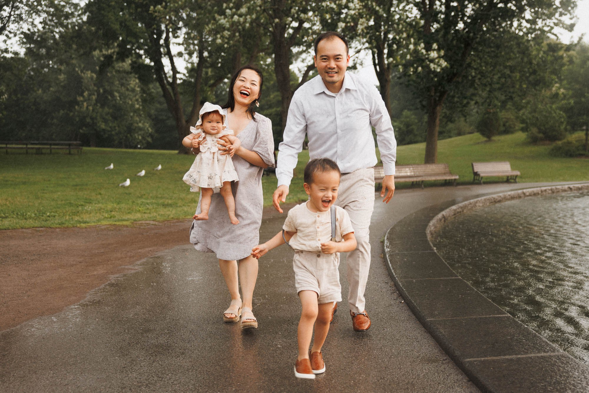 Montreal, rain and all. Montreal Family & Newborn Photographer | Anna Gabitova