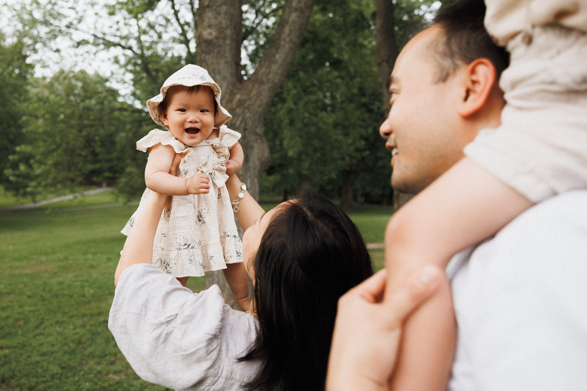 Montreal, rain and all. Montreal Family & Newborn Photographer | Anna Gabitova
