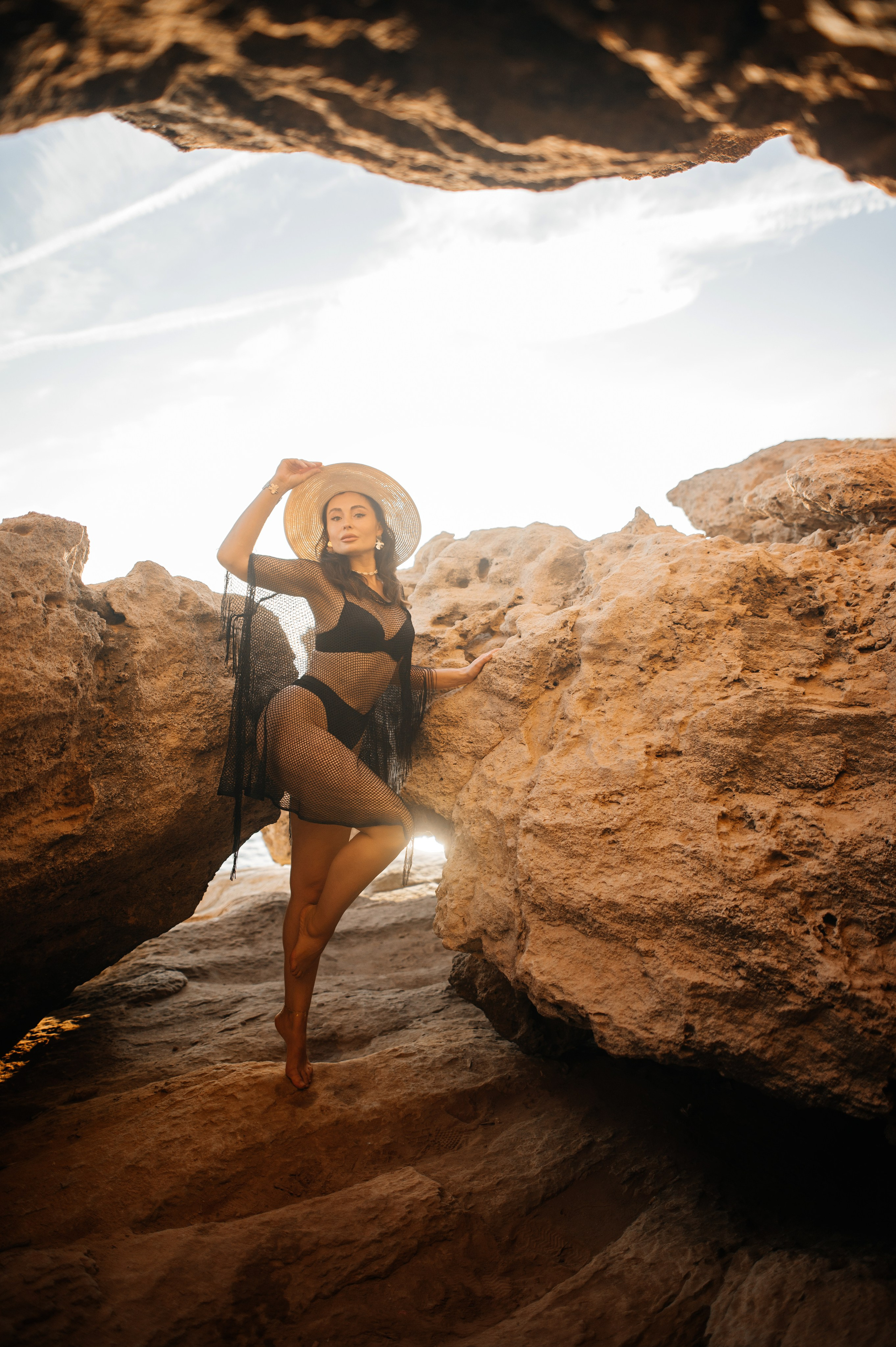 Морские скалы. Фотограф на Кипре