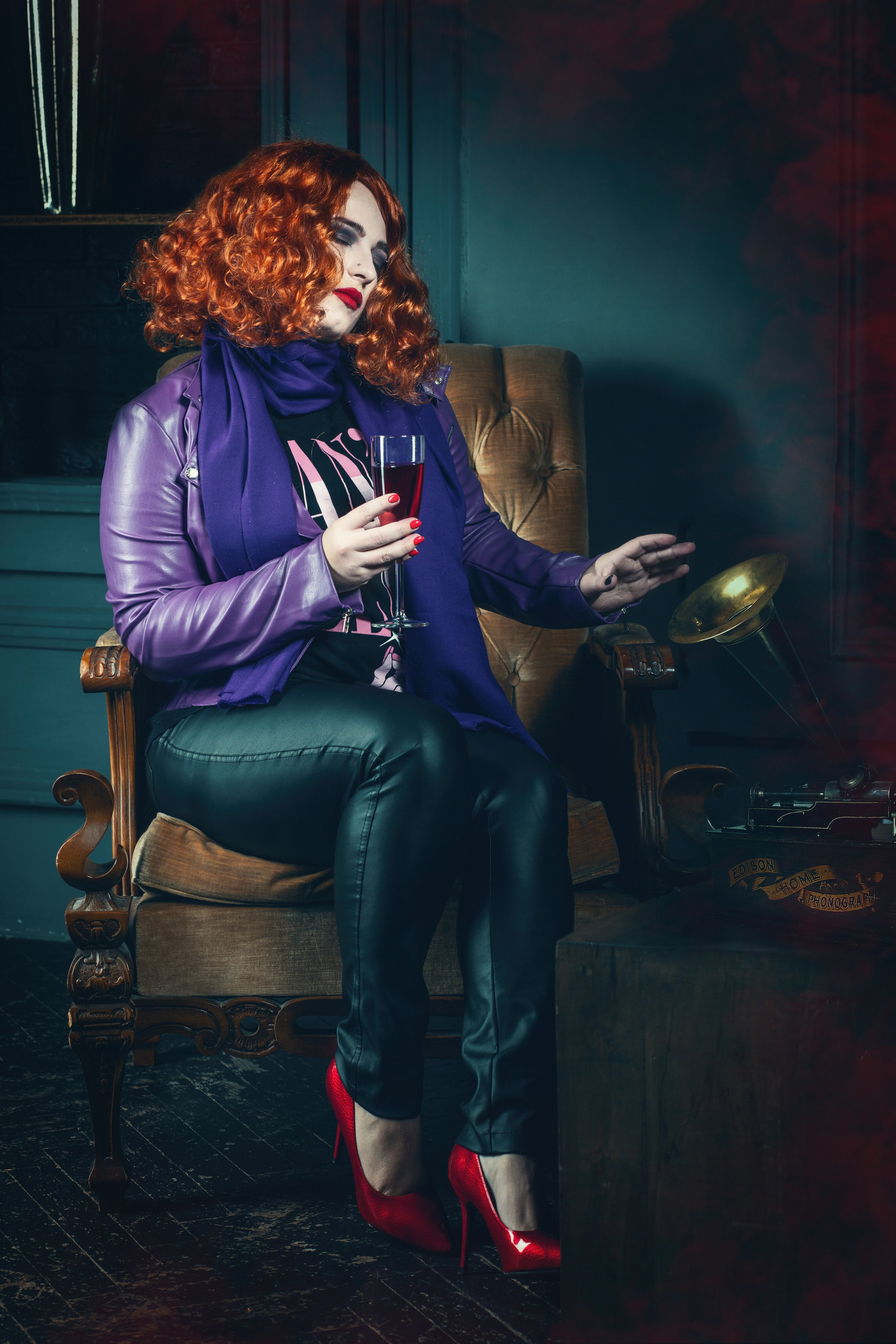 Creative. Photographer Anya Goldenberg. Works in Reading and surrounding areas