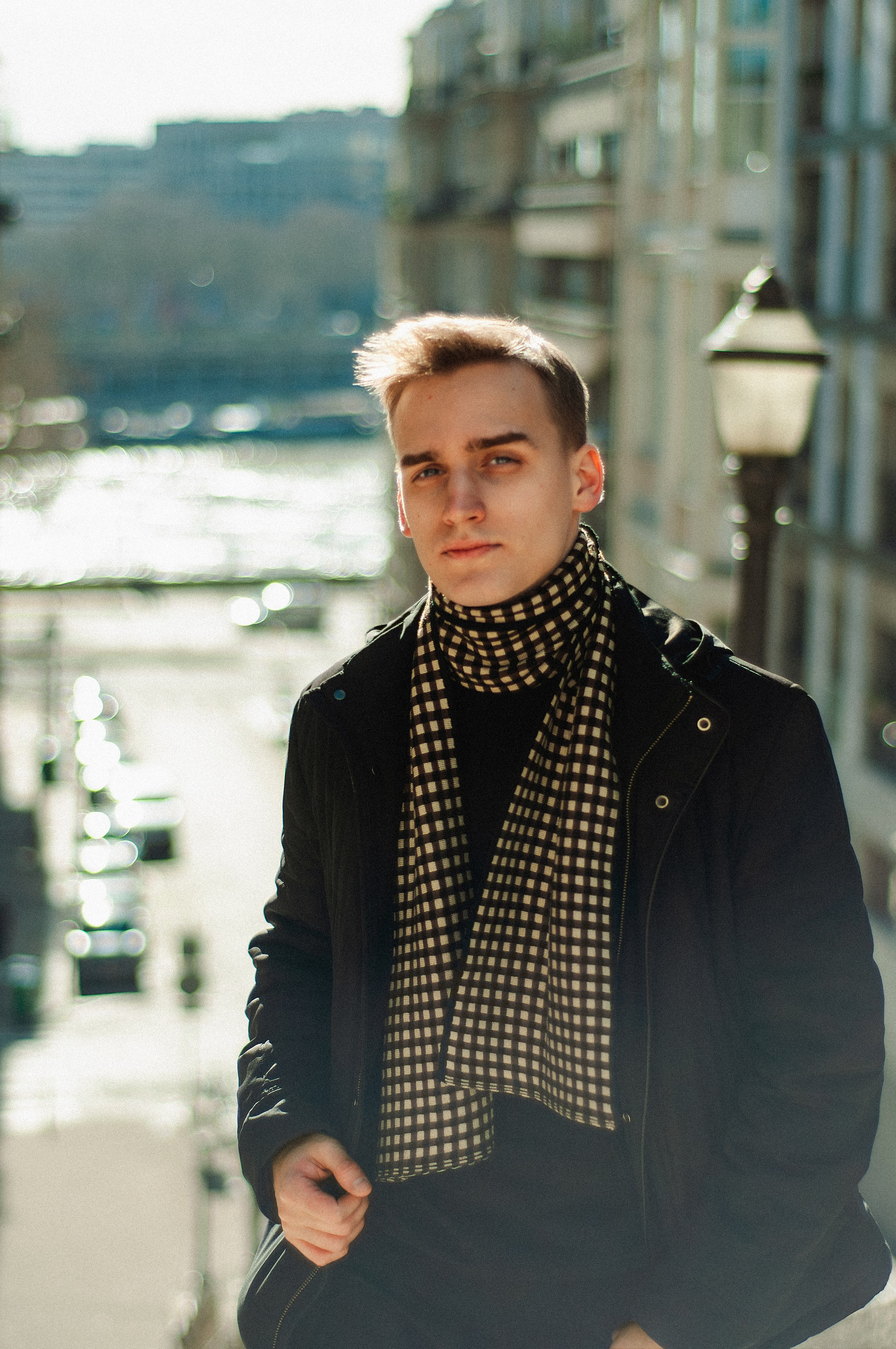 Мужская фотосессия у Эйфелевой башни. Фотограф в Париже Полина Осипова