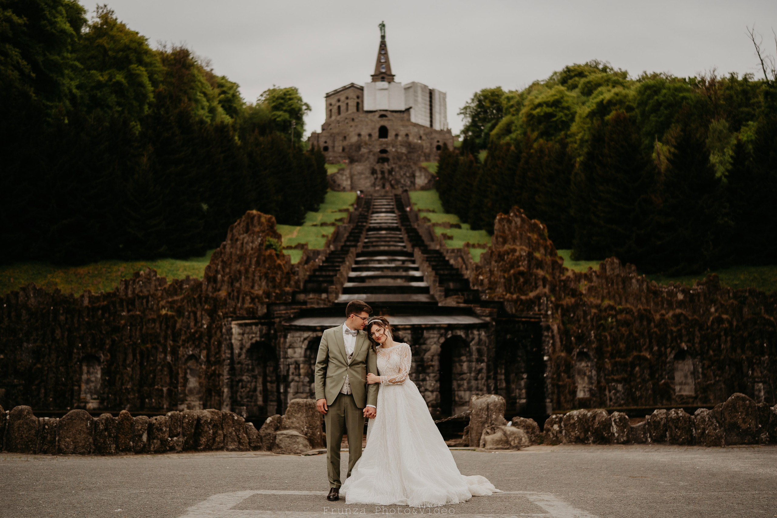 Diana & Cristian / Trash the dress. Foto / Video nunta Deva, Hunedoara