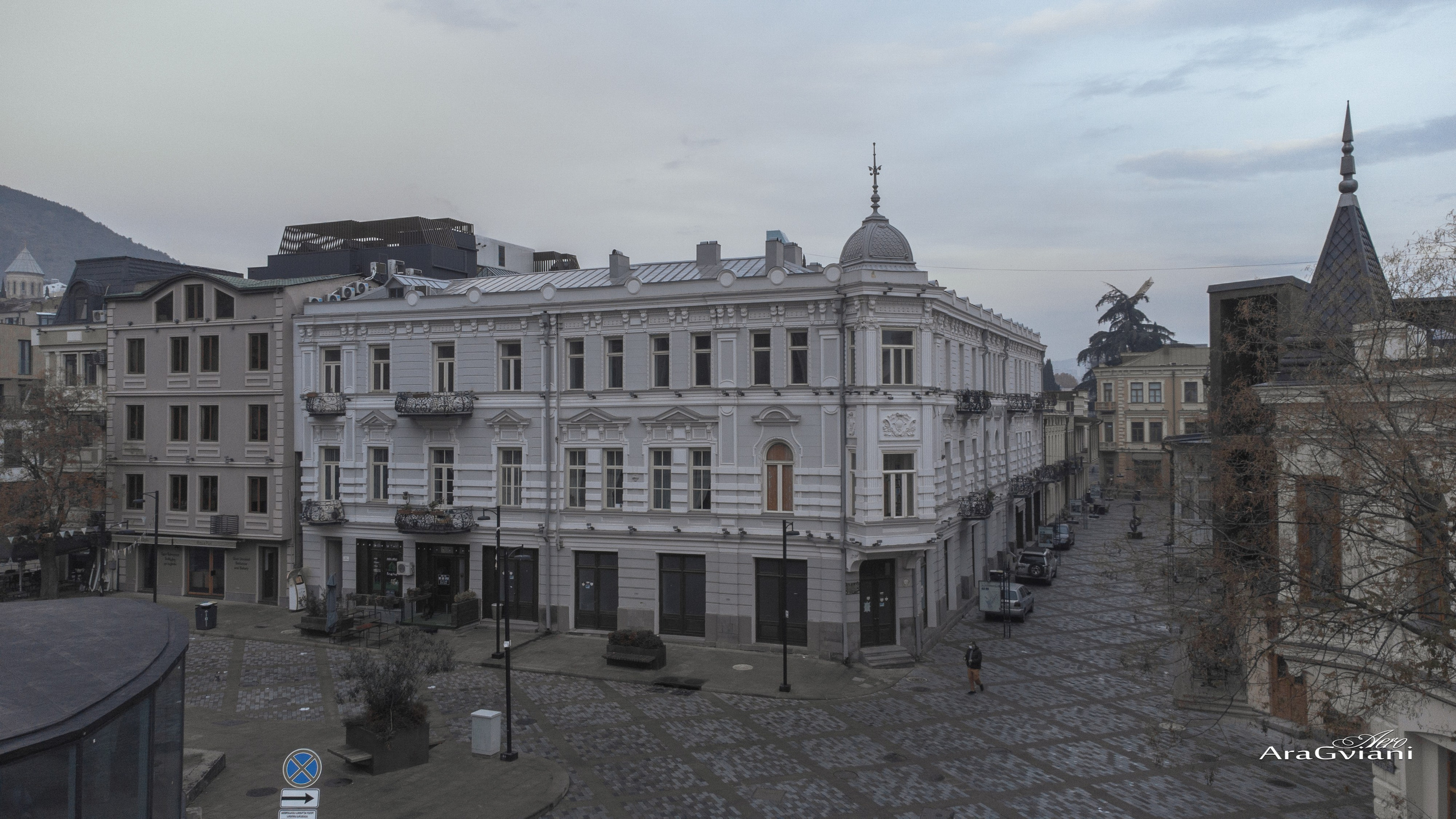 ქალაქი და ადამიანი. FramefreeMan