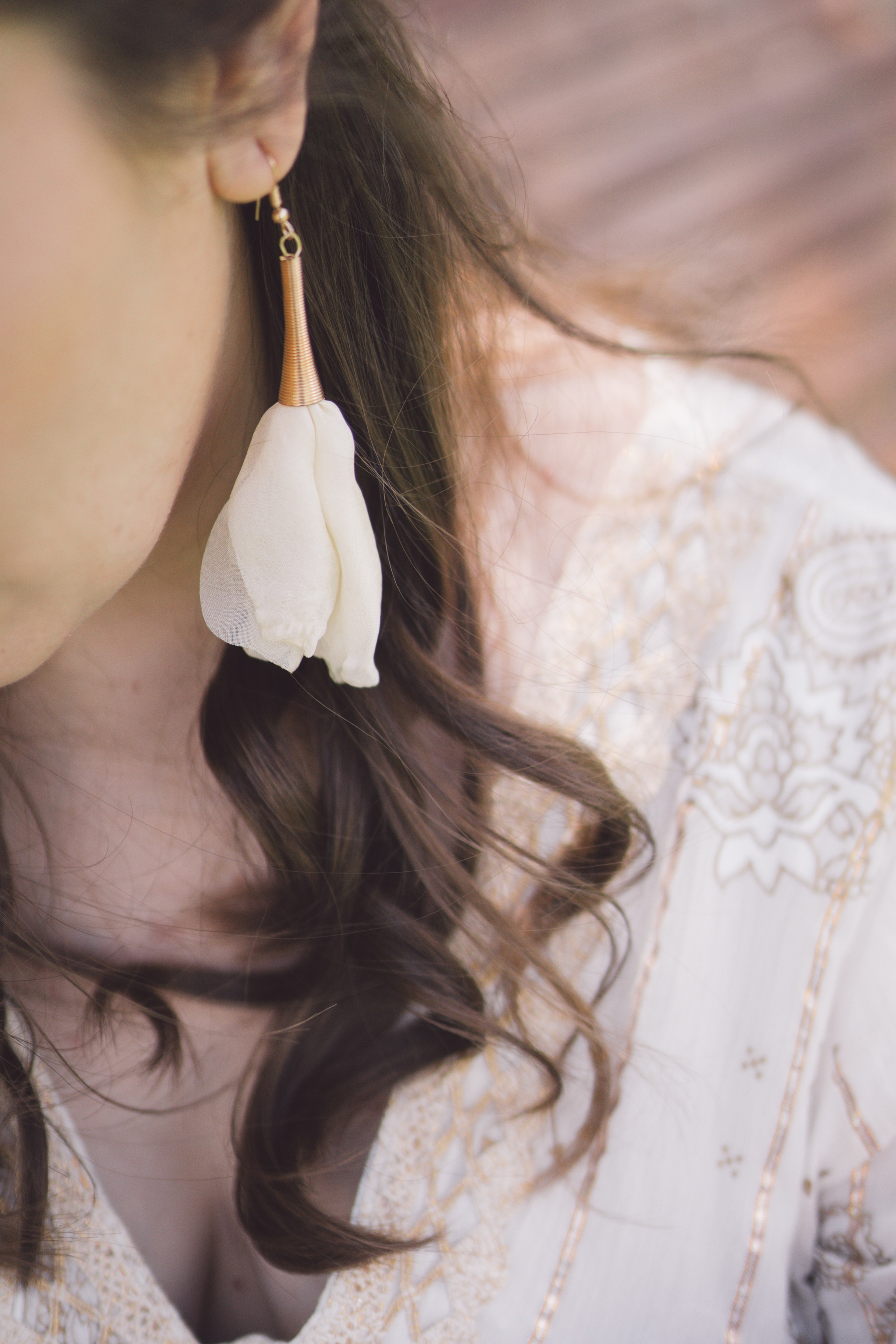 Fotografie de Eveniment Brașov: Povești Vizuale | Mădălina Beda. Madalina Beda- Artist vizual, fotograf, doula la nastere, consultant babywearing Brasov si in toata tara