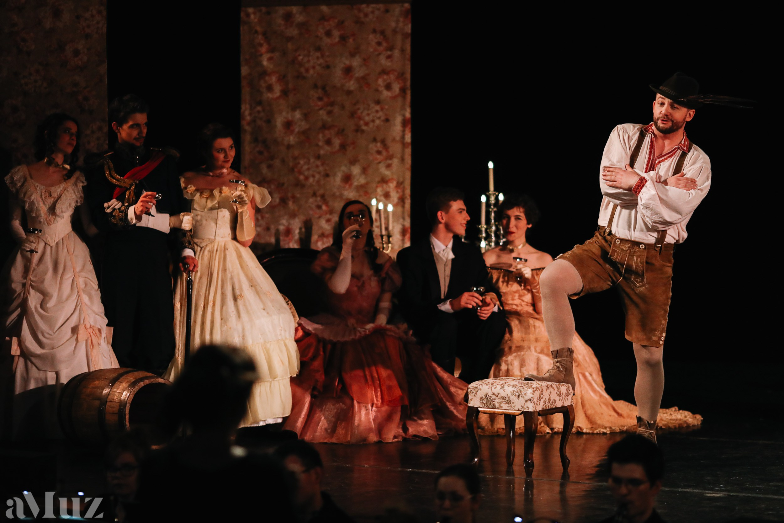 Opera Łąkowa. Fotograf Ślubny Warszawa - Sesje Biznesowe Rodzinne Eventy