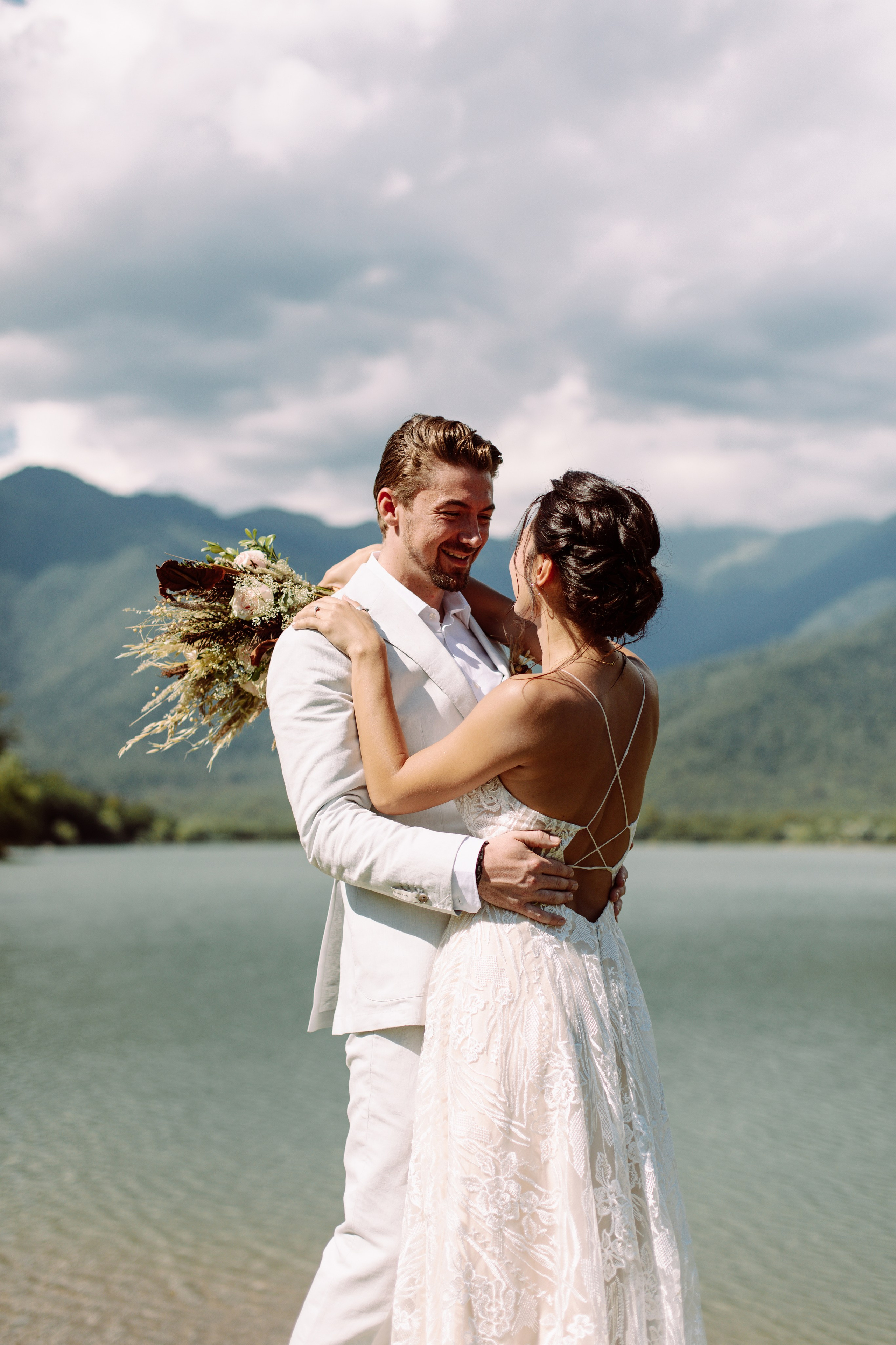 Yasha & Yehana. Wedding photographer in Georgia