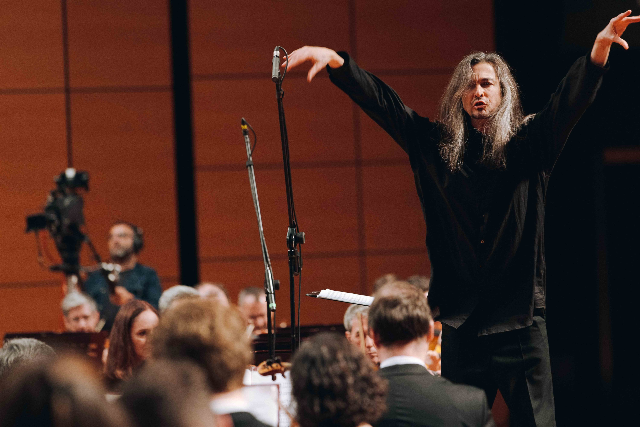 The Tchaikovsky Academic Grand Symphony Orchestra in Istanbul. Wedding&Event photographer Ismail Rzayev in Baku
