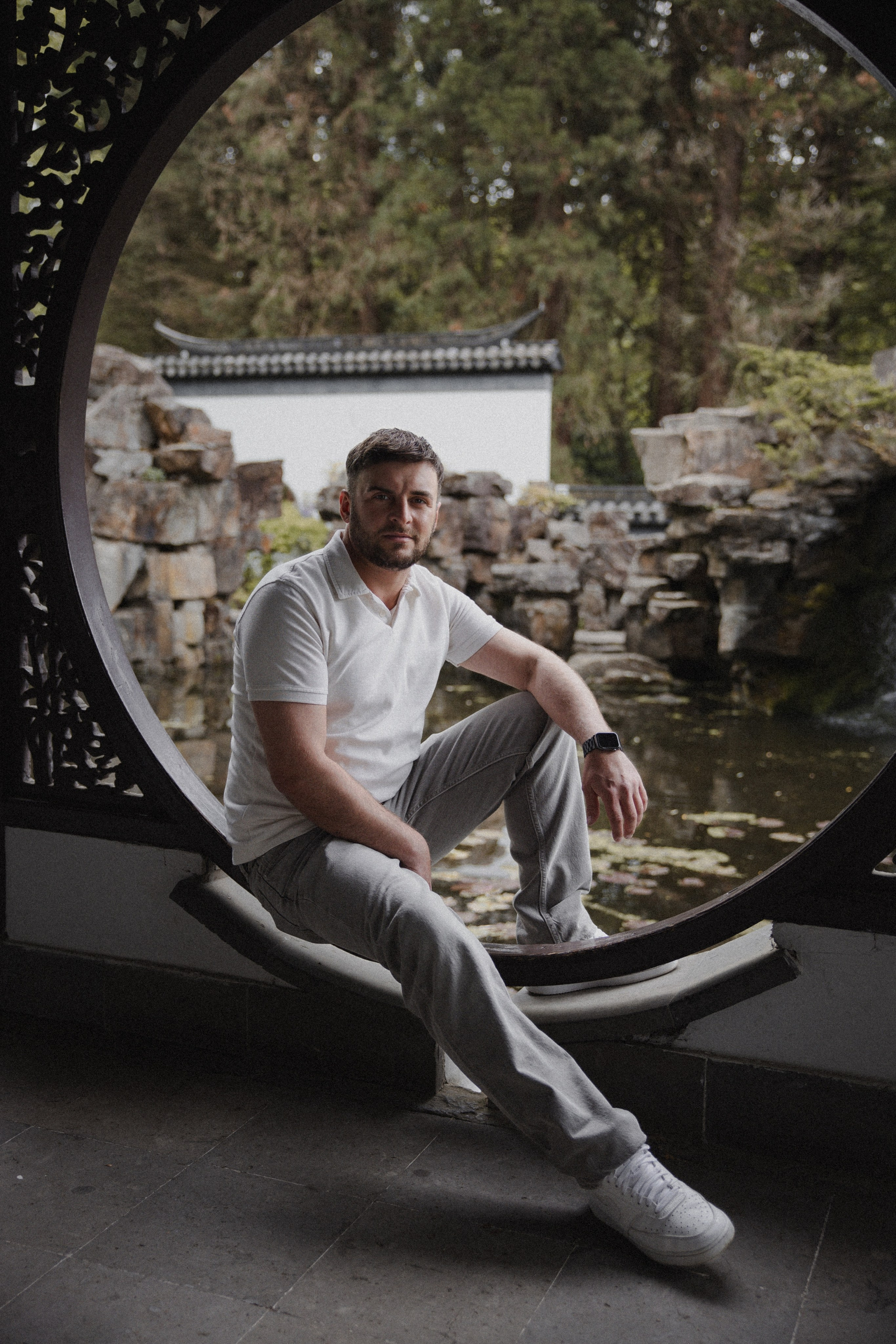 Liridon I Draußen. Hochzeitsfotografin Bochum | Halyna Reiche Fotografie NRW