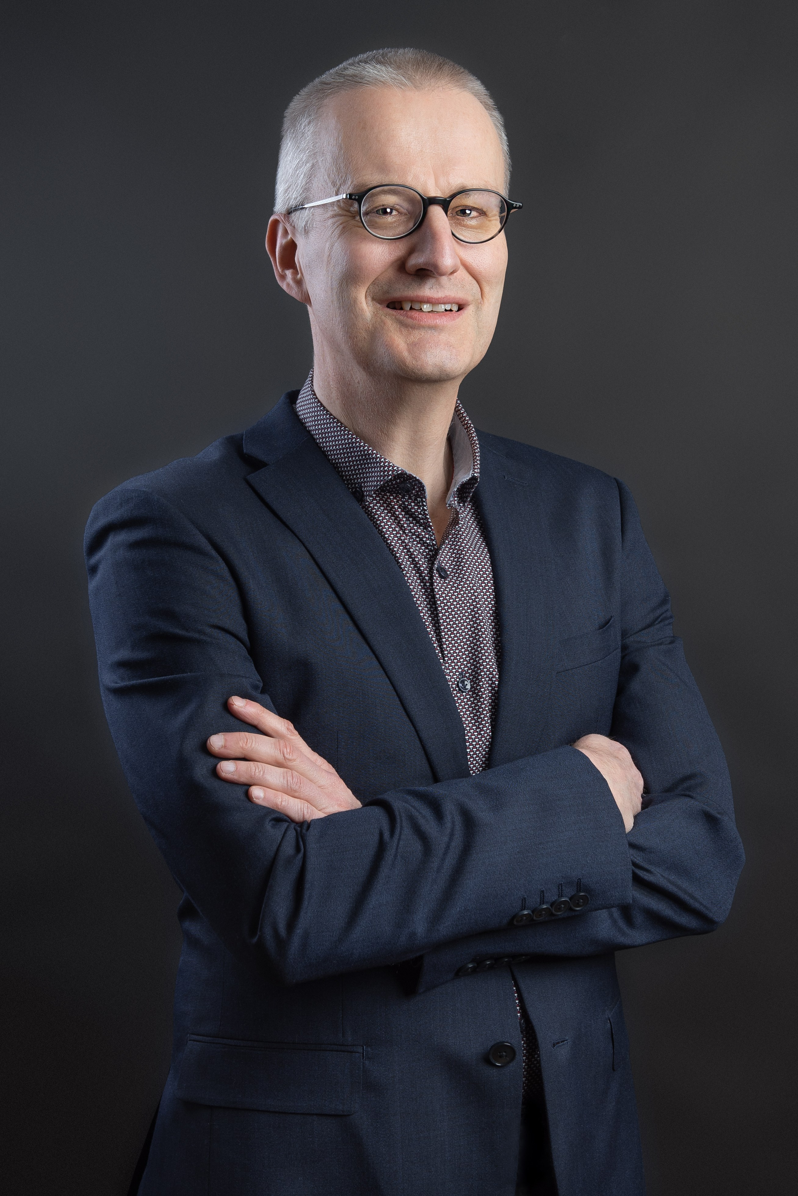 PEOPLE. Hallo! Ich bin Elena und arbeite als Immobilienfotografin