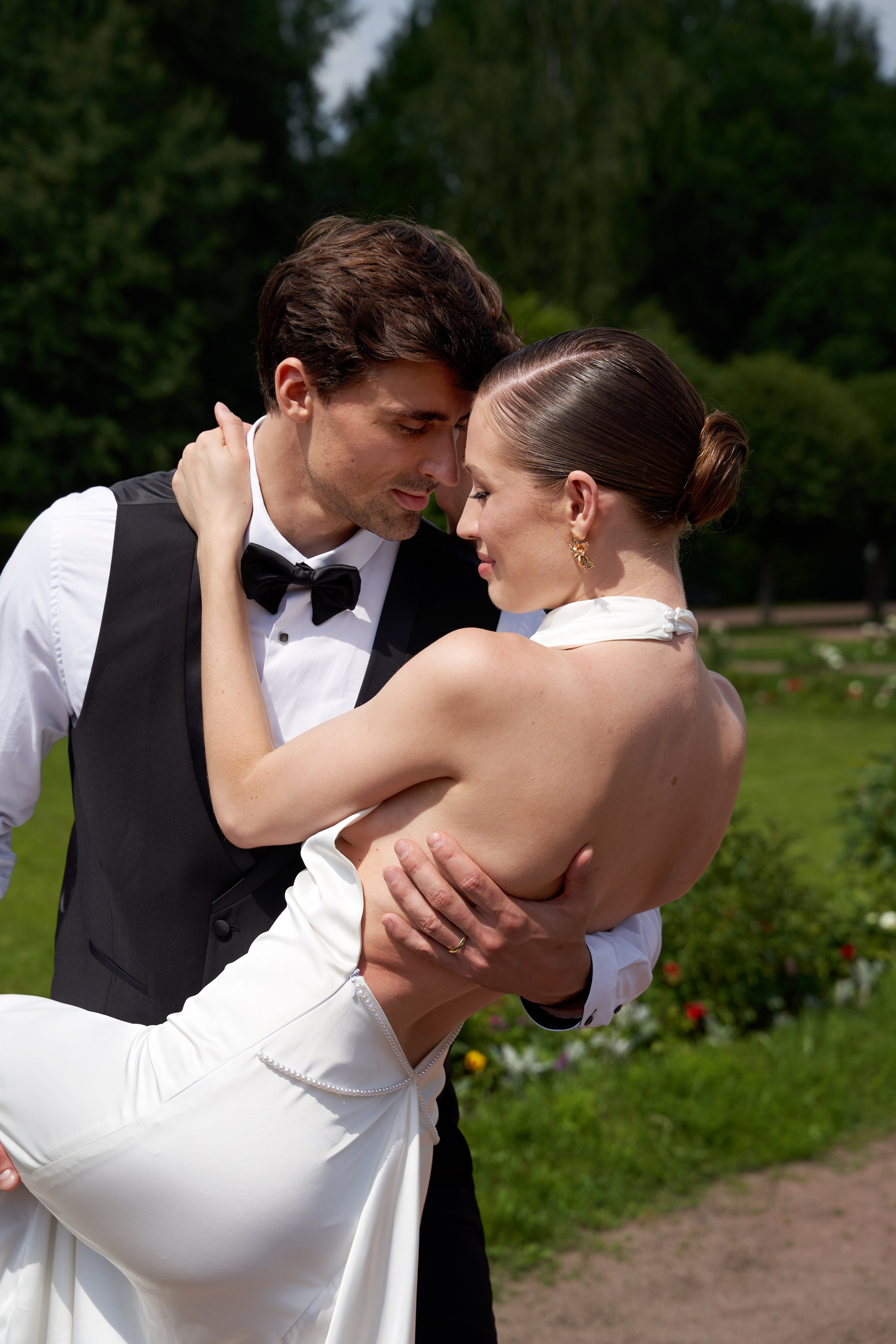 Lilia & Roman. Elena Ruzgis — Editorial Wedding & Portrait Photographer