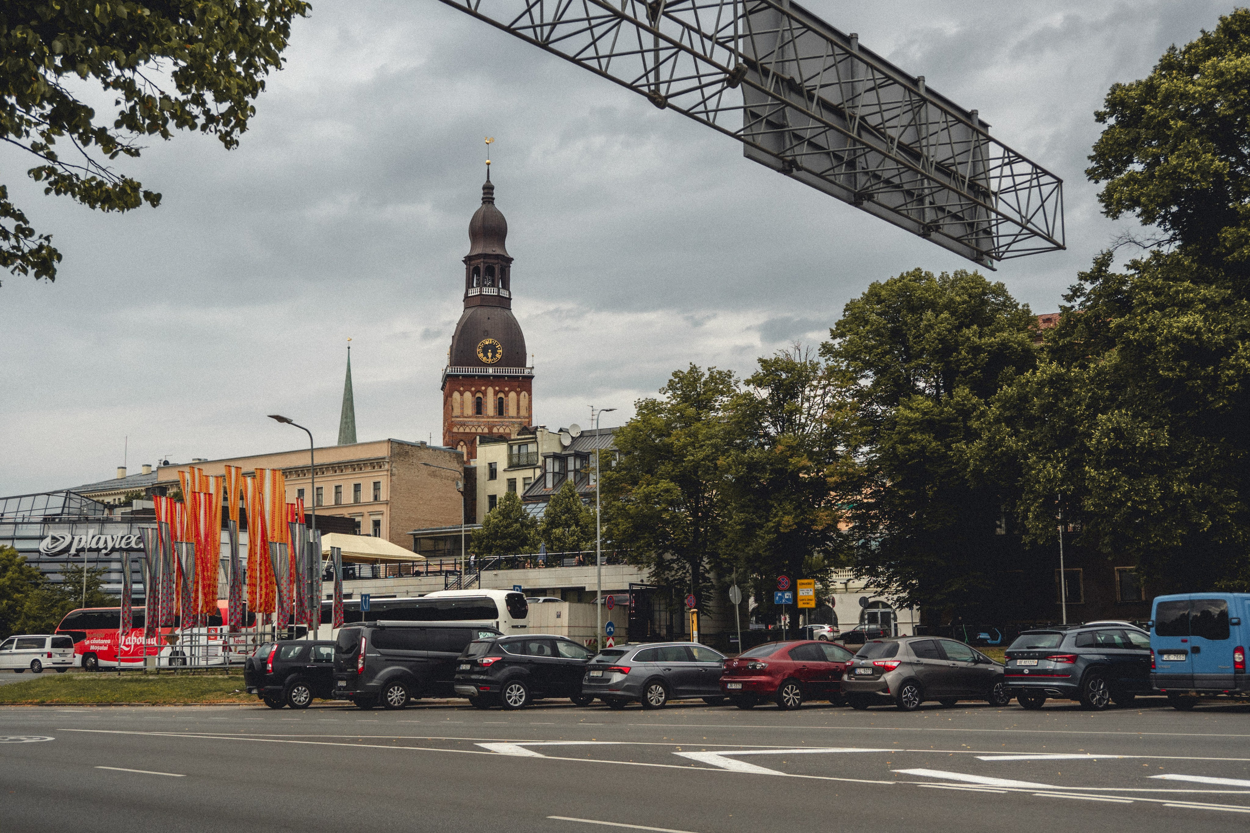 Voyage à Riga. Photographe sur Cote d’Azur. Portraits de familles, couples, enfants, événements