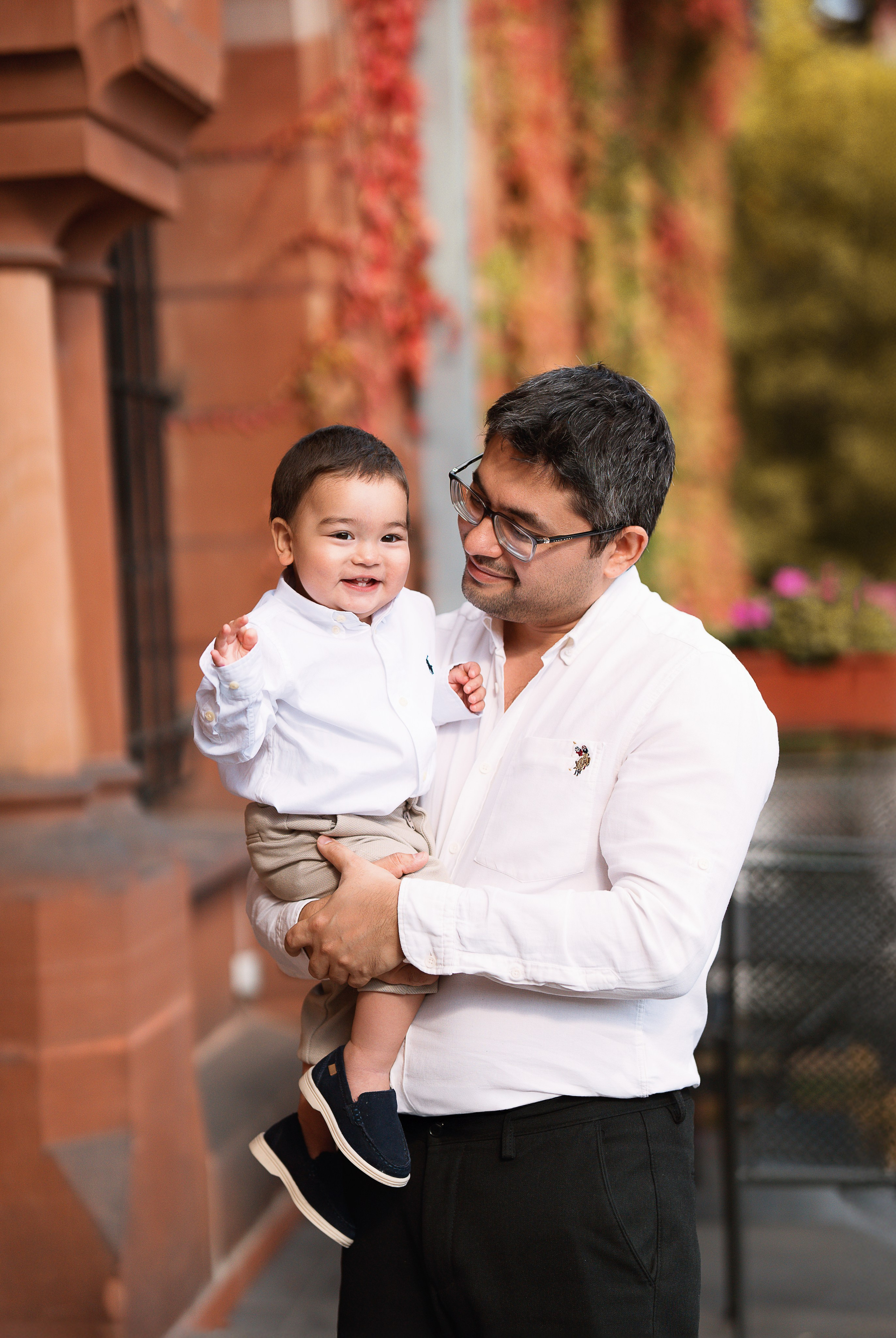 Walk in the park. Family, conceptual women portrait photograher in Geneva, Switzerland