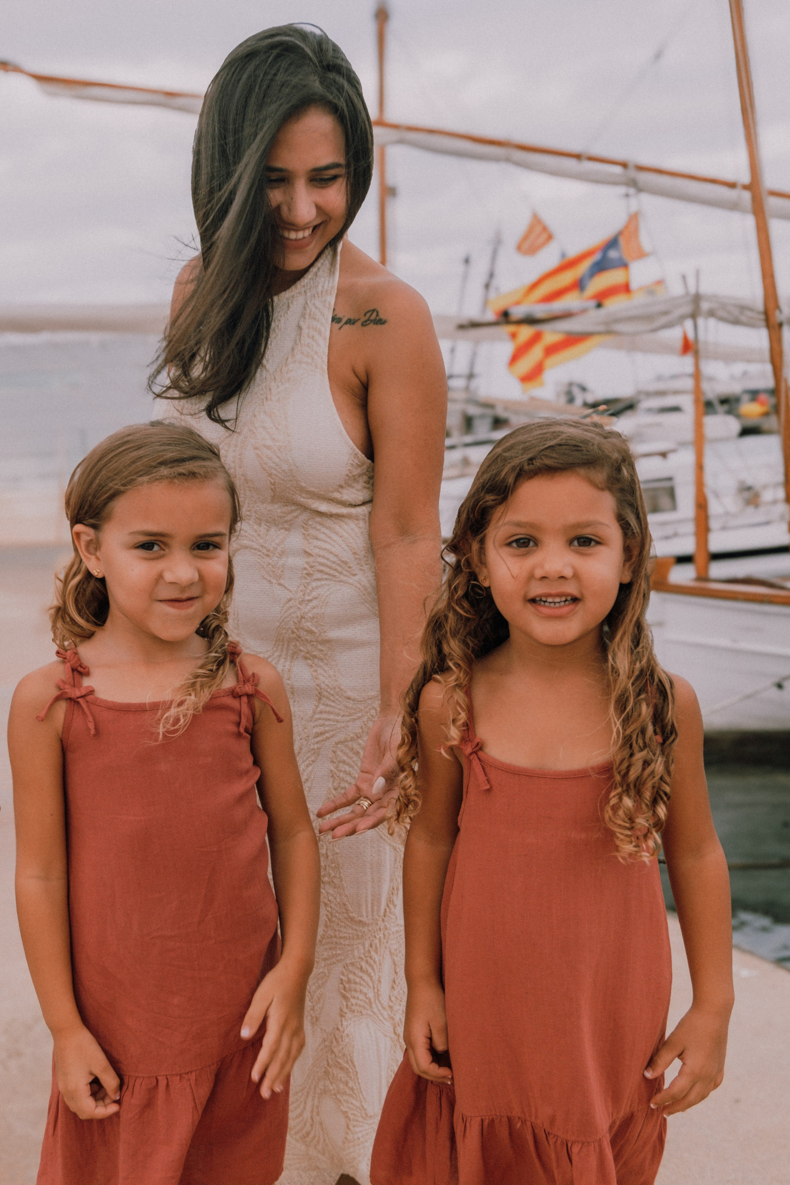 Семейная фотосессия на пляже. Профессиональная фотосъемка в Калафелле — Елена Медведева