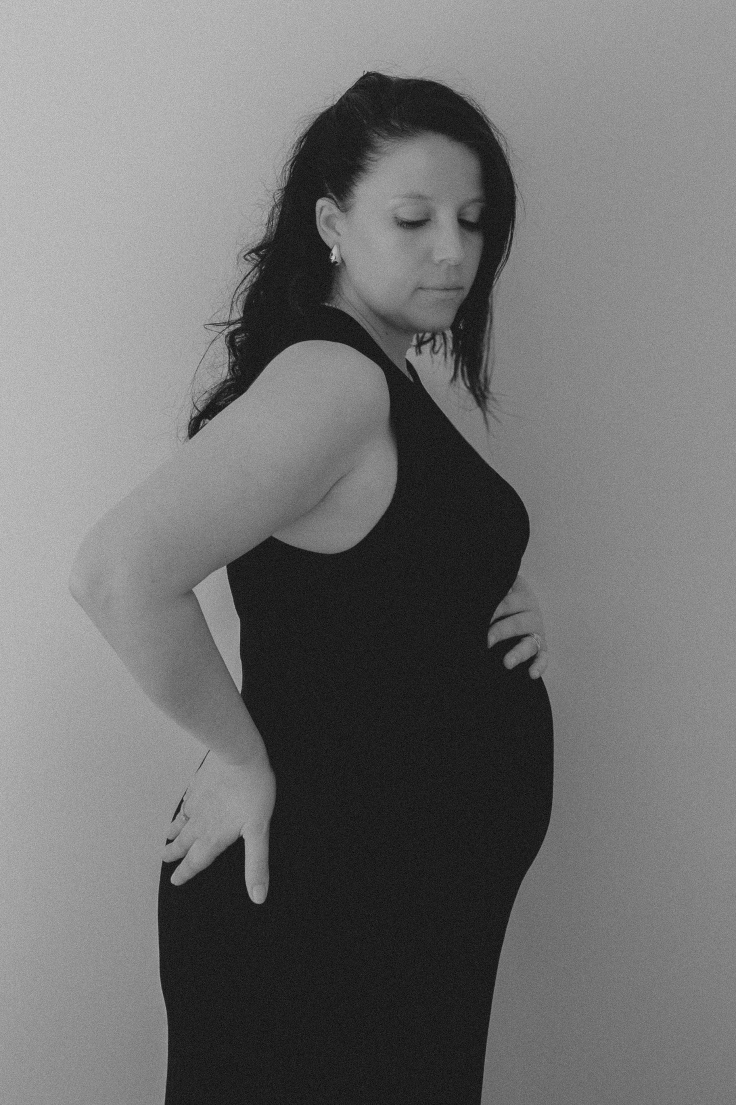 Sesión familiar embarazo. Fotografía profesional en Calafell - Elena Medvedeva