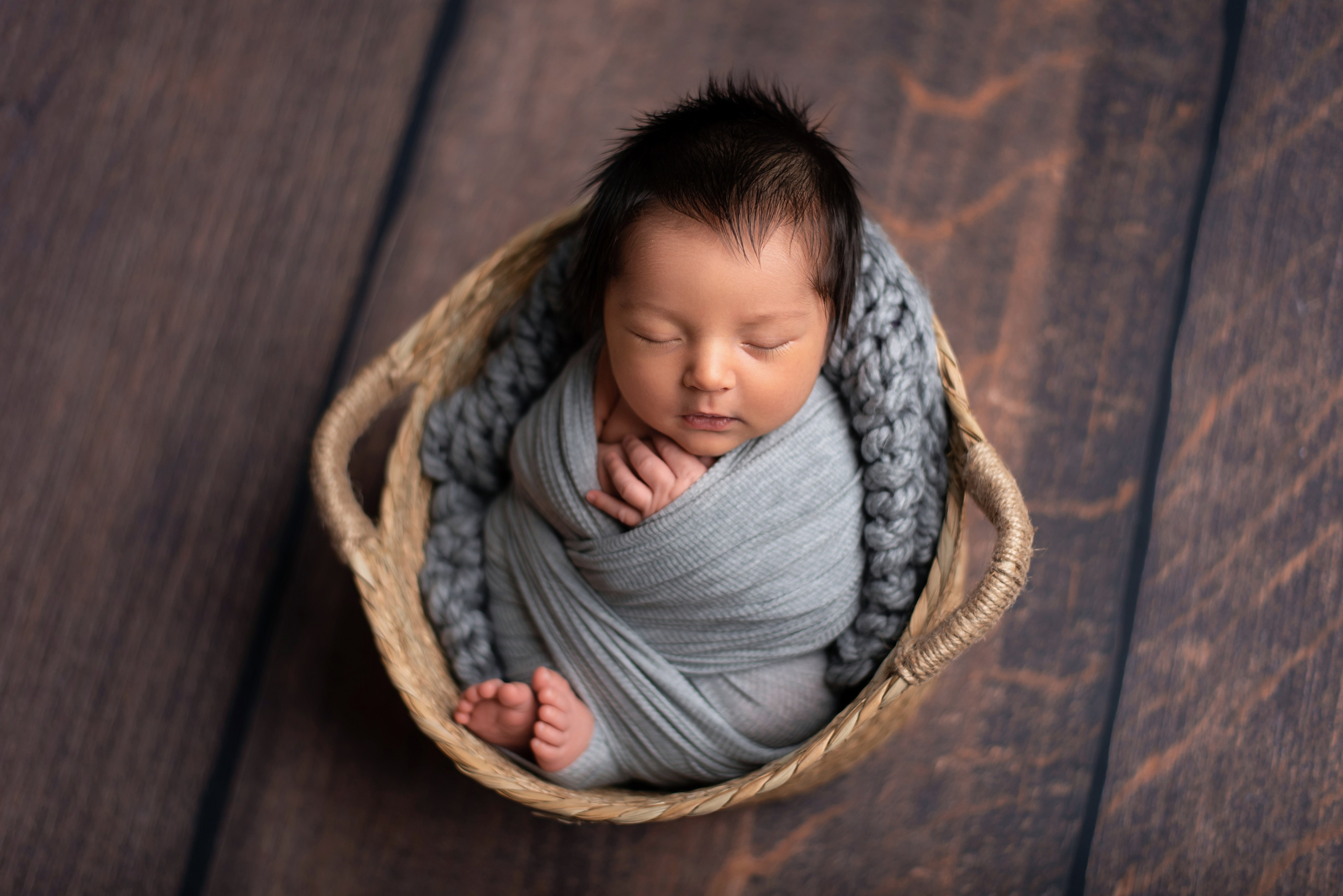 Timofey 18 dats. In-home newborn photography Raleigh & area Katya Kulikova