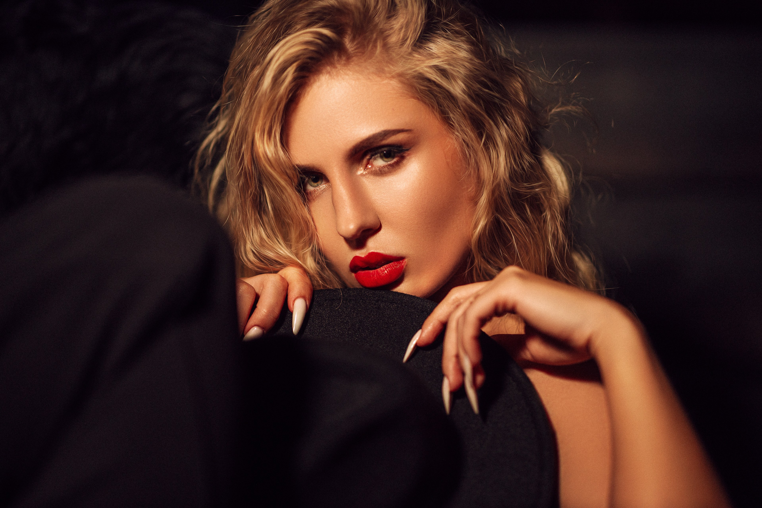 Nadzeya 19.08.2023. Portree- ja perefotograaf Anton Hansen Tallinnas, Eestis