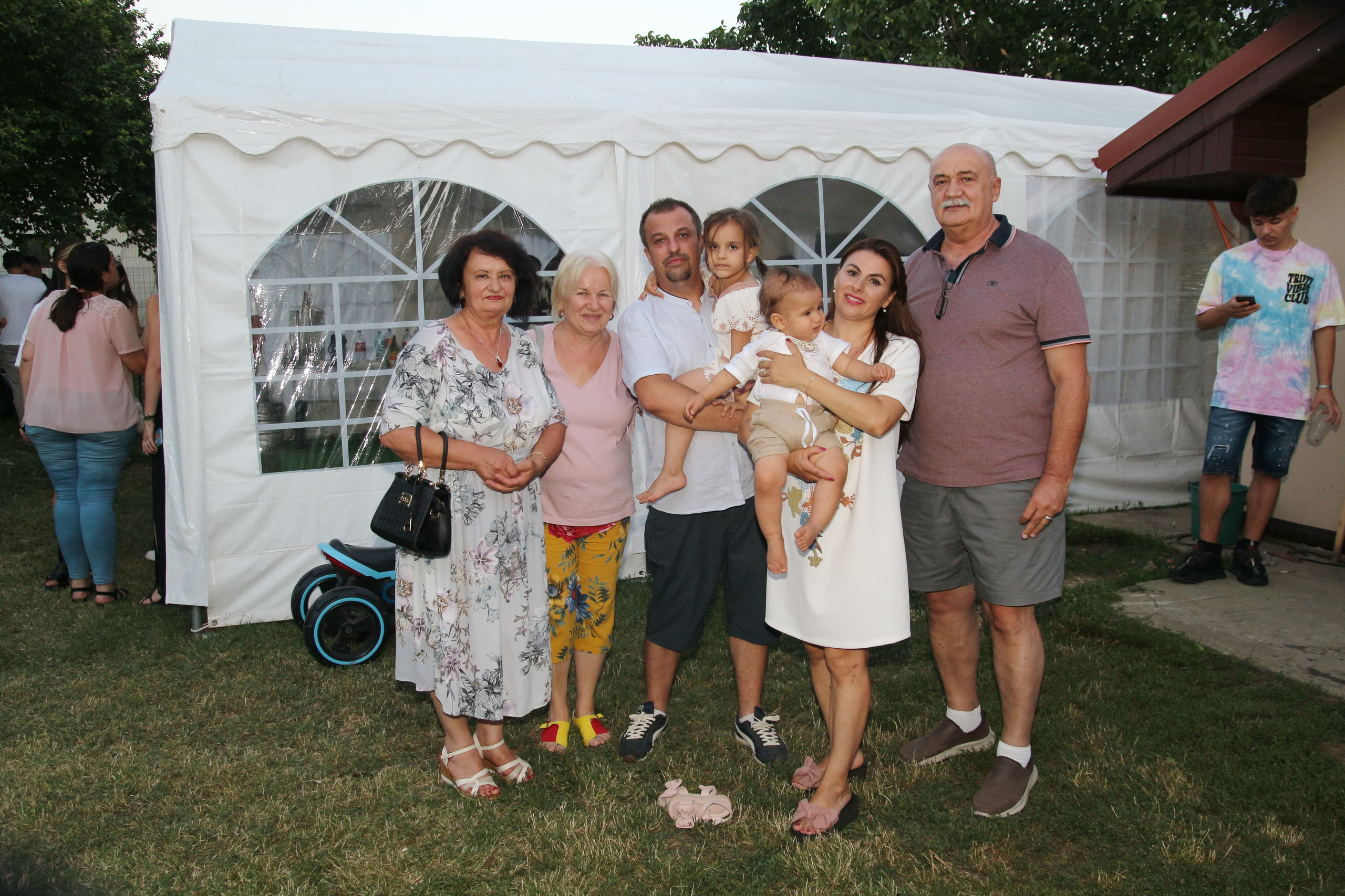 BYZO MEDIA. PETRU BYZO - family and children photographer in ROMANIA