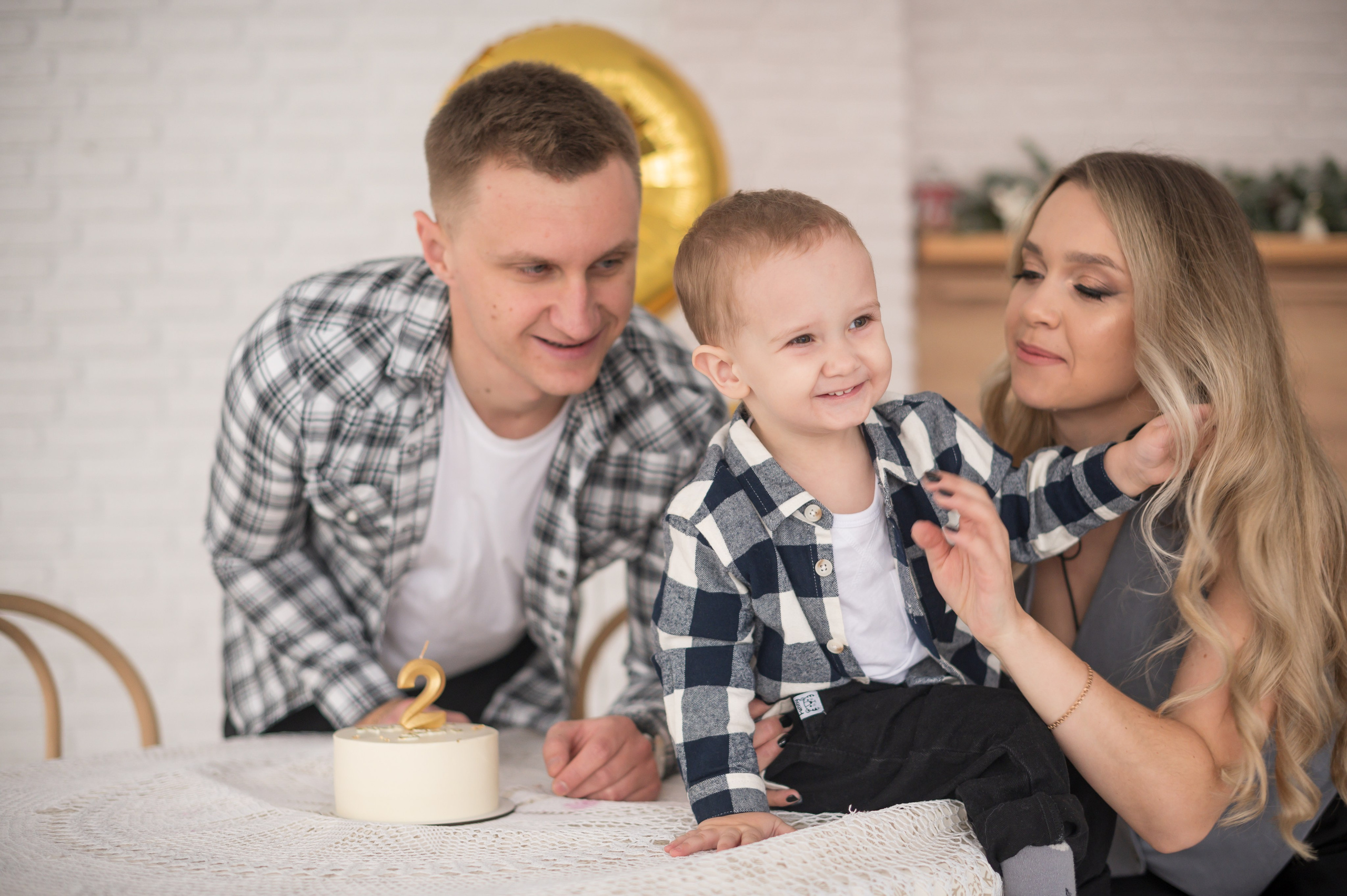 Семейная фотосессия в студии. Семейный и детский фотограф в Минске Надежда Савицкая