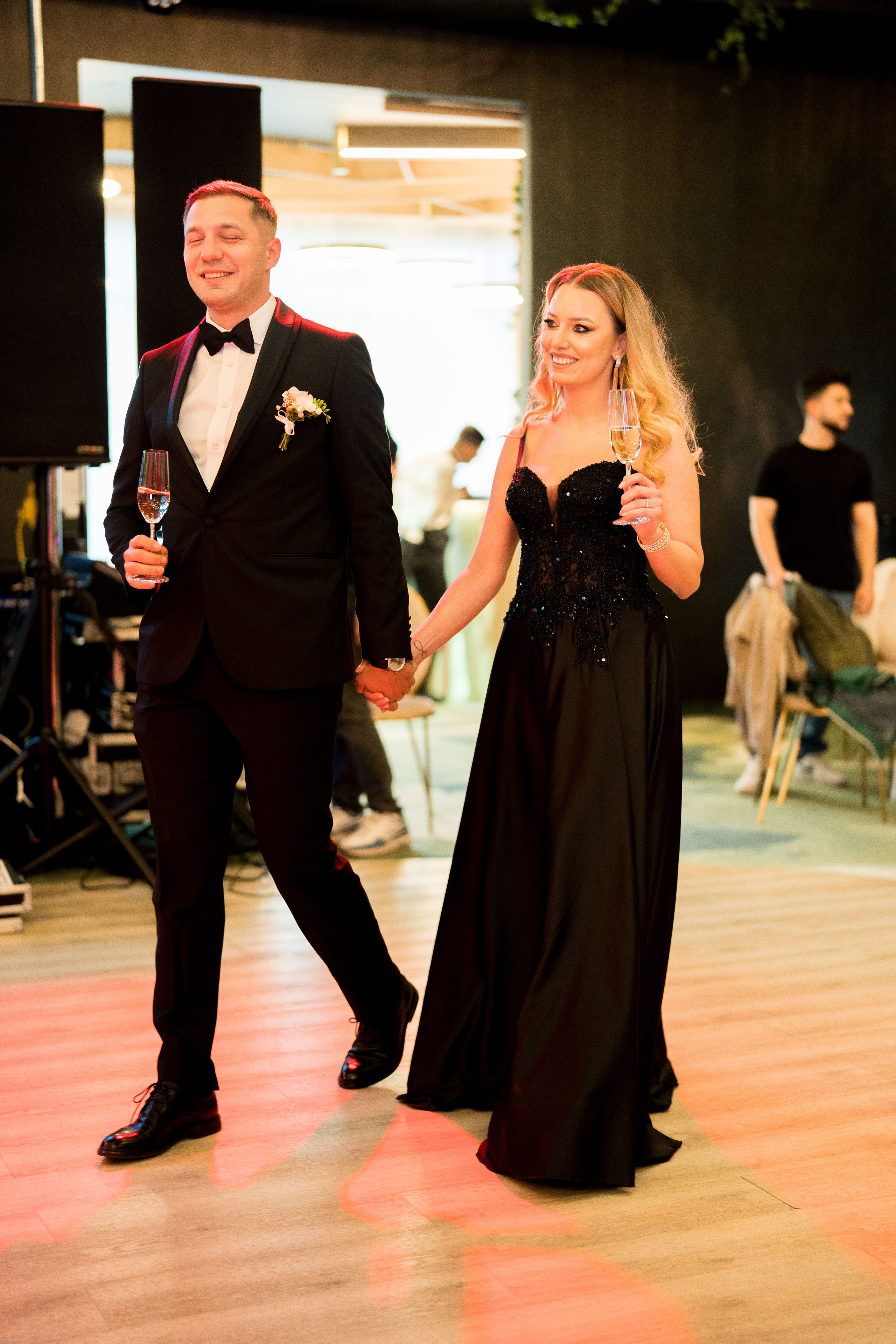 PARTY. Gabriel Florea — Fotograf nuntă București