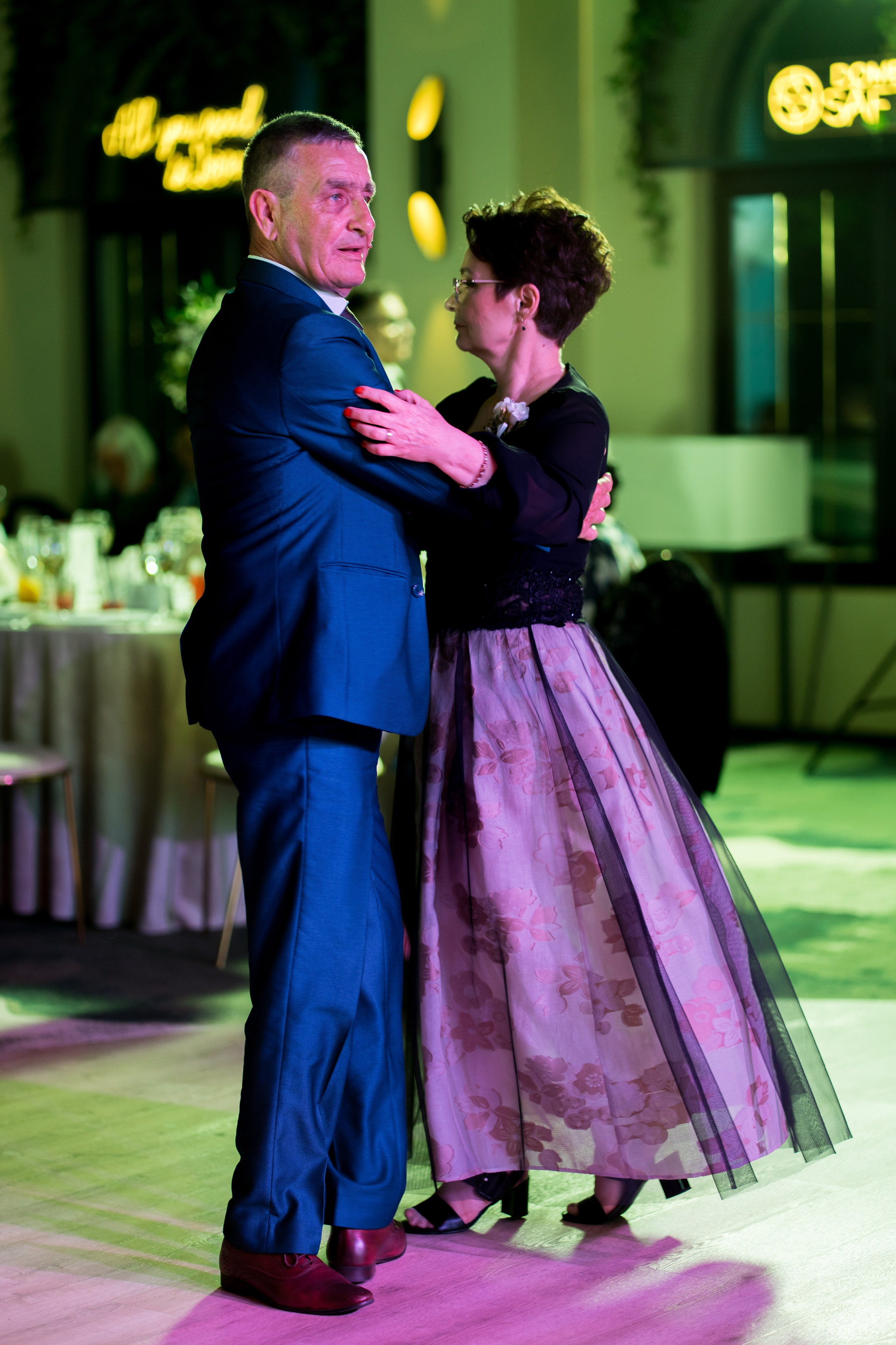 PARTY. Gabriel Florea — Fotograf nuntă București