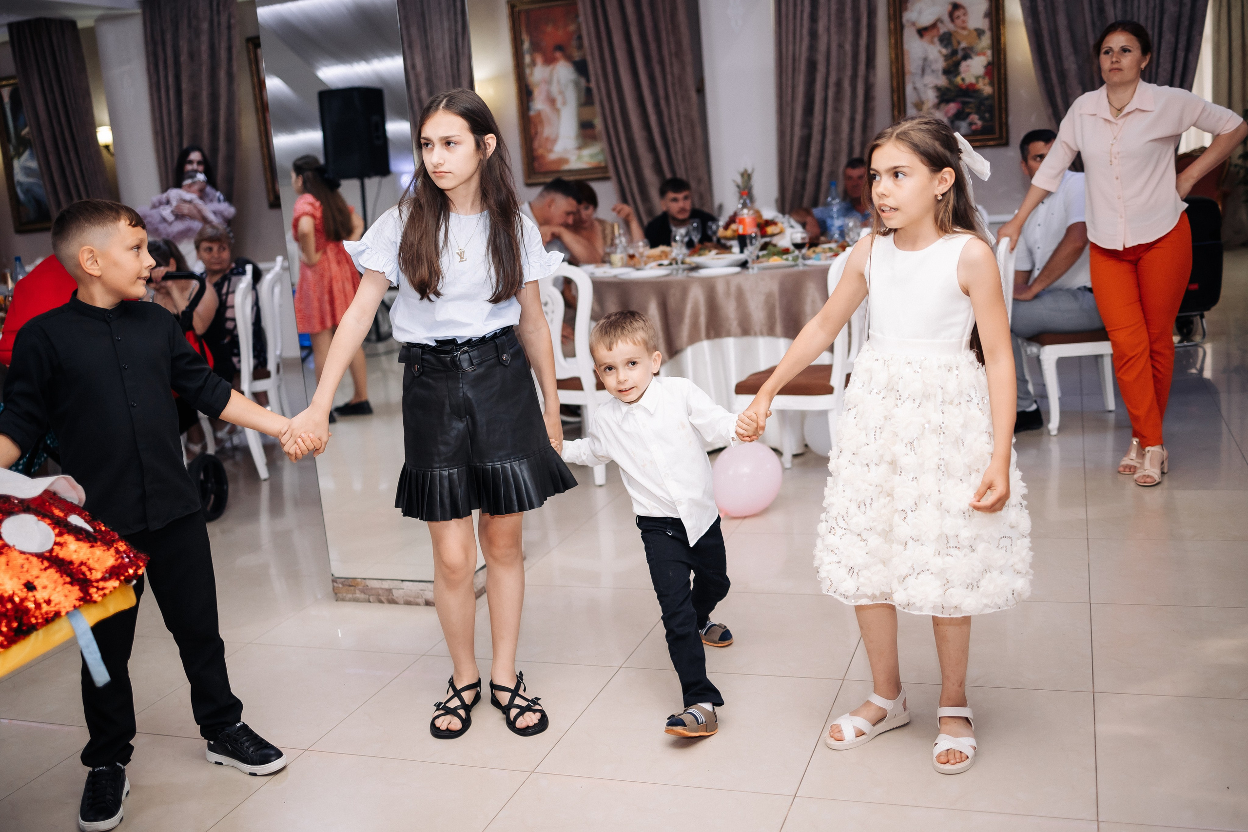 Marius & Amelia. Fotograful evenimentului tău