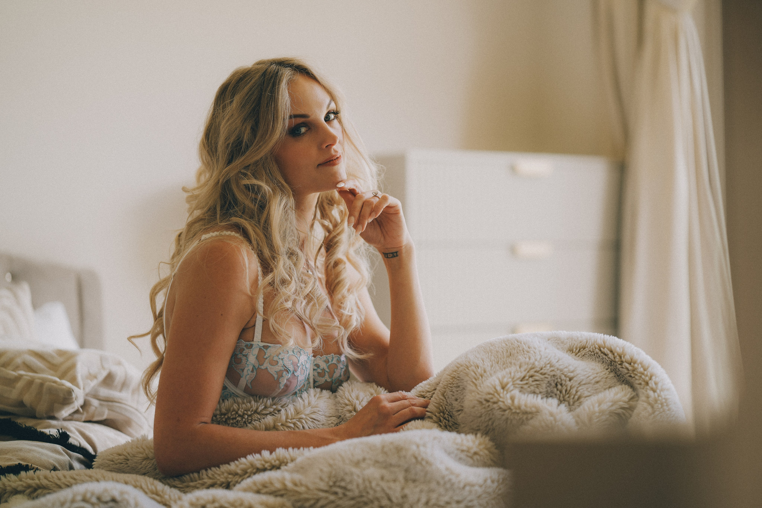 Ashleigh. Creative Family, Brand, Boudoir and Wedding Photographer in Solihull & Birmingham Irina Zoteeva