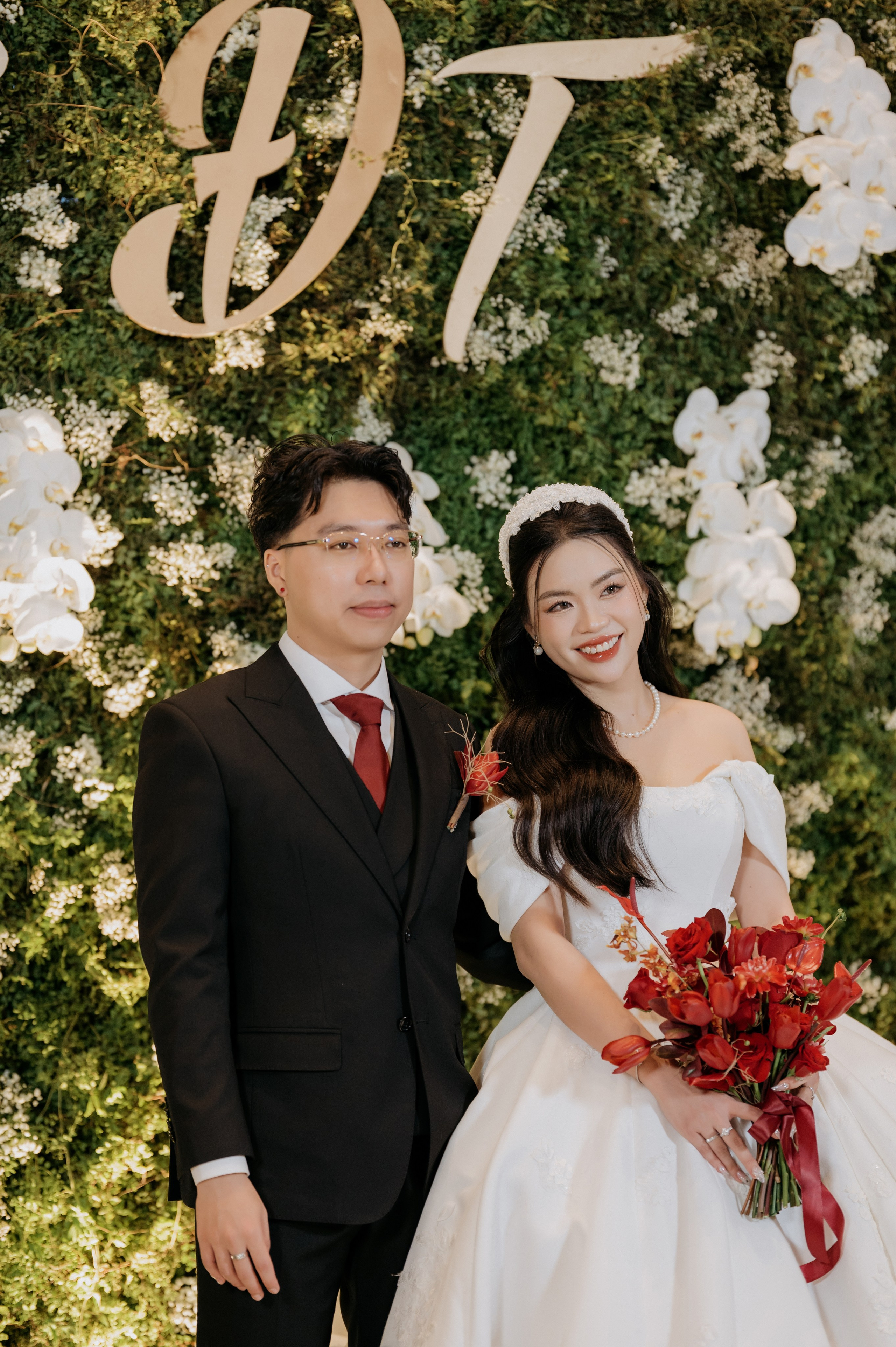 DAT & TU / Wedding Party. Saigon Wedding Present | Art Beyond Moments