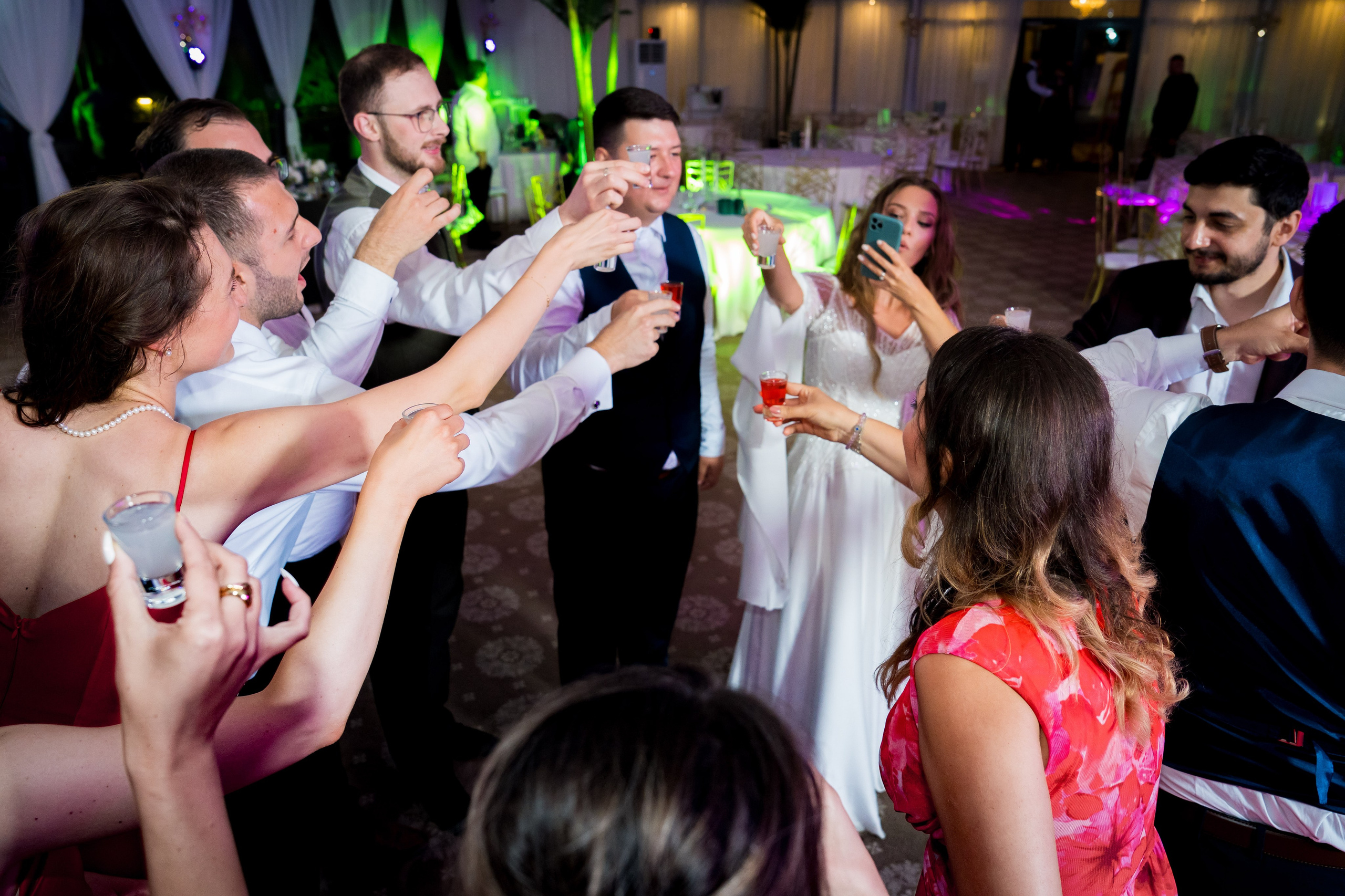 PARTY. Gabriel Florea — Fotograf nuntă București