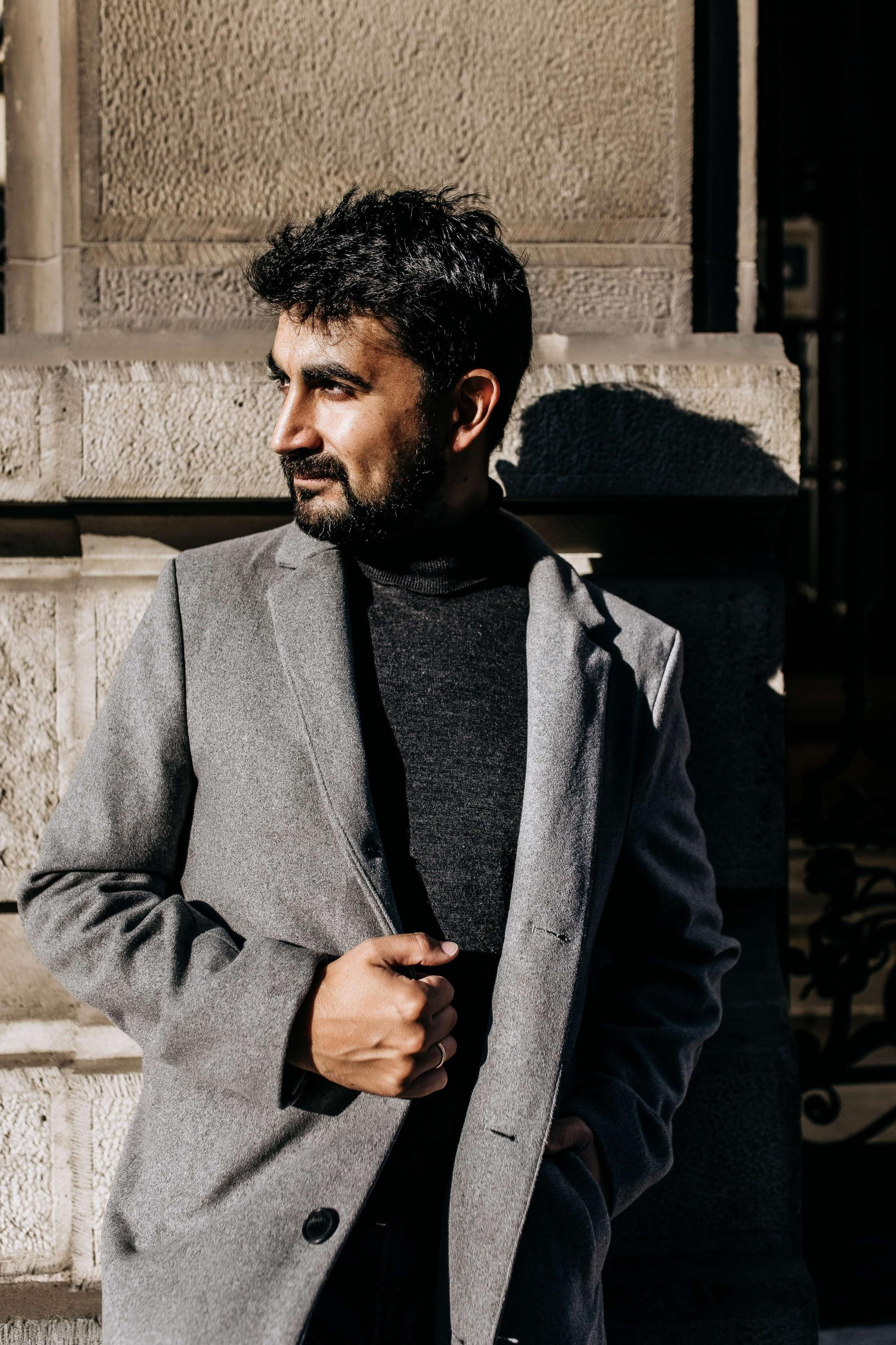 Andres. Retrato masculino. Fotógrafa familiar Santiago y Chile Anna Almazova