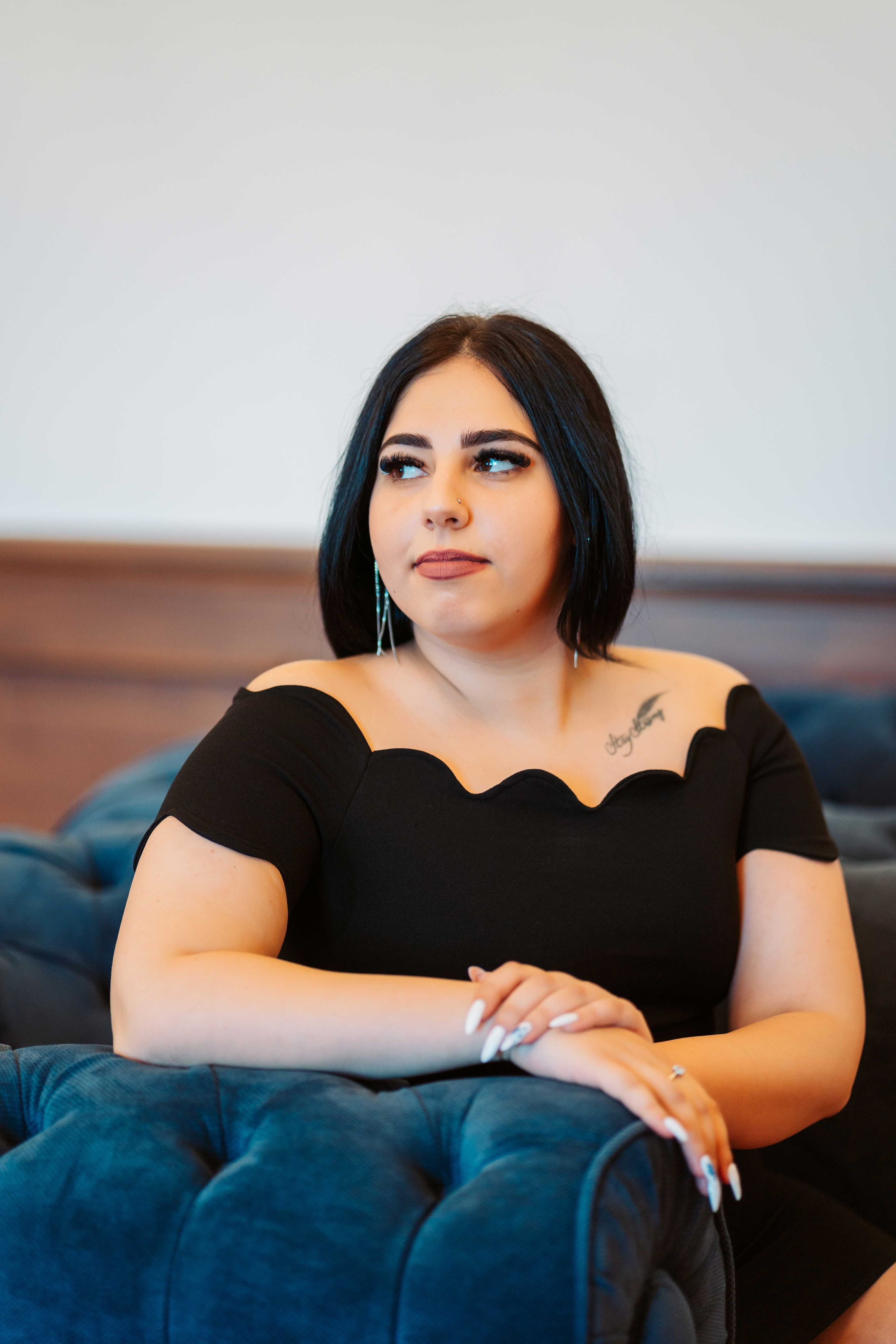 12F — Pedagogic. Contrast Studio