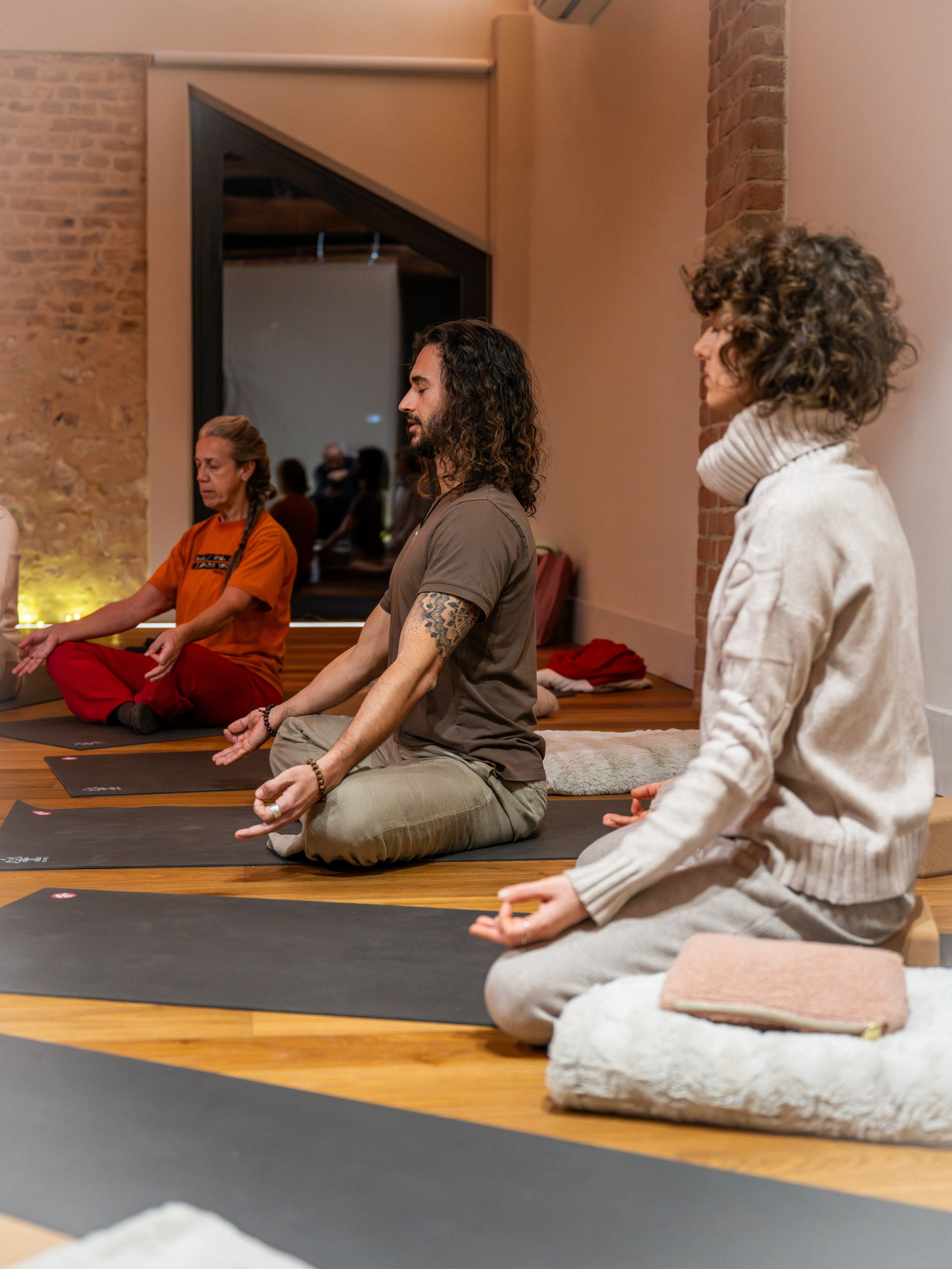 Alessandro Maggiolino Bagno Sonoro Yoga. “Gianmaria Coscia fotografo per passione”