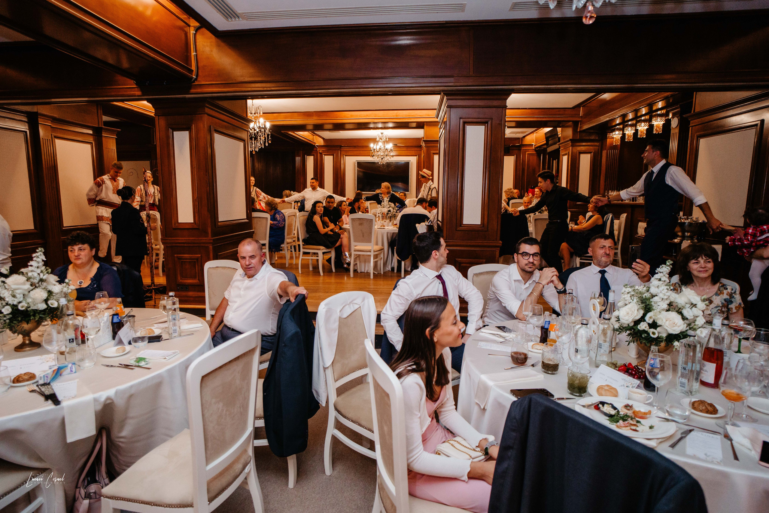 Adina & Alexandru – Nuntă elegantă în Roman. Fotograf de nuntă, corporate, botezuri, majorate și aniversări Roman, Lucaci Cornel