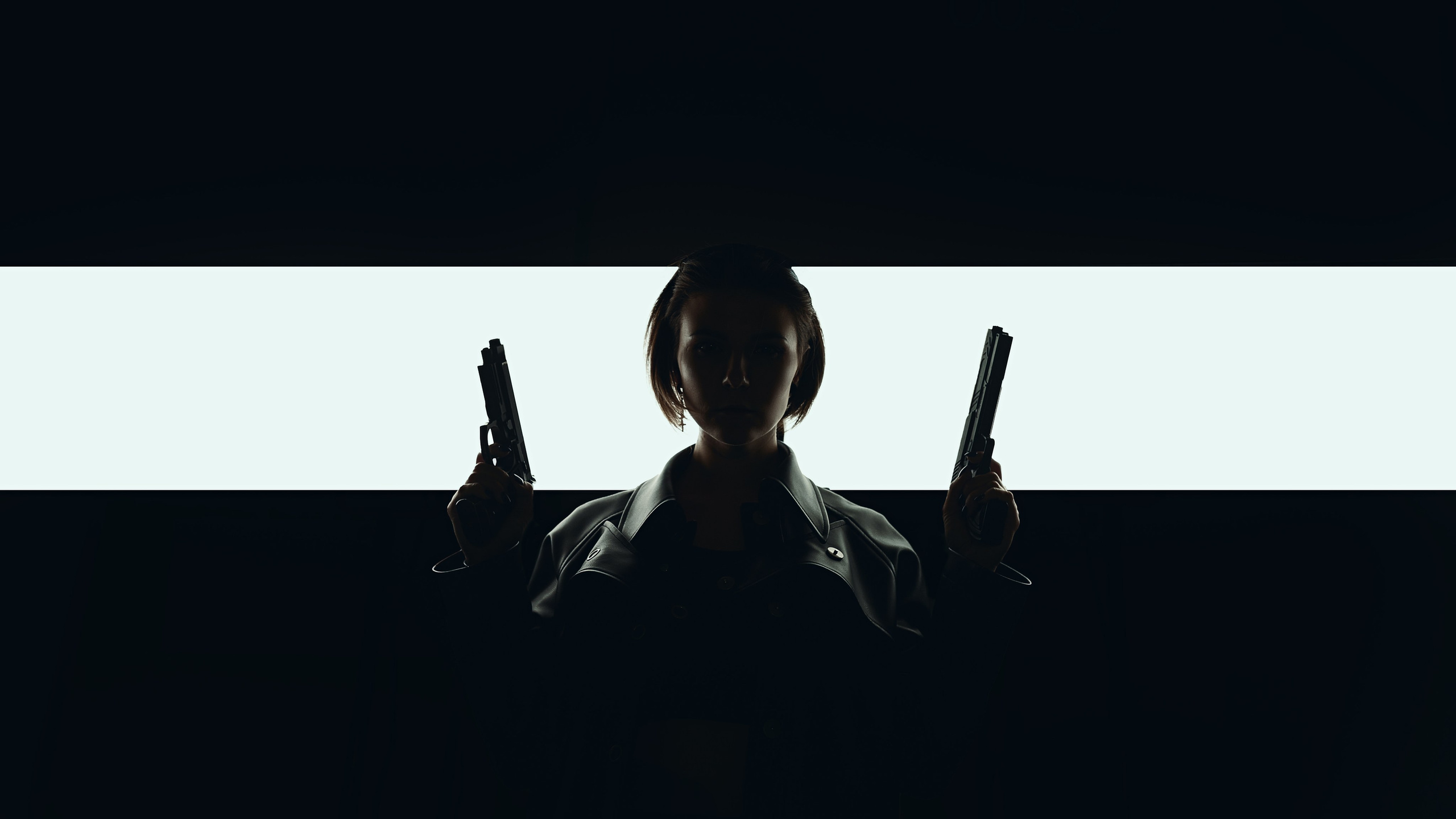 Портрет девушки с пистолетами 