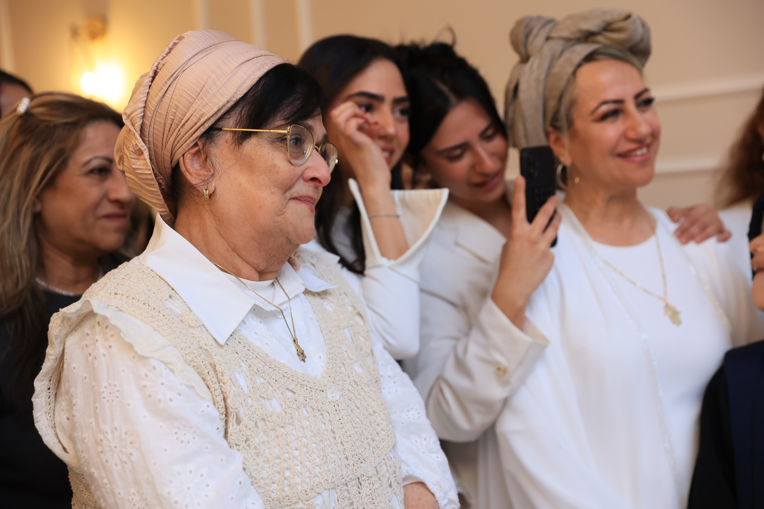 הדר הפרשת חלה/חינה. שני ויזל | צלמת הריון, צילומי משפחה וצילומי בוק בת מצווה
