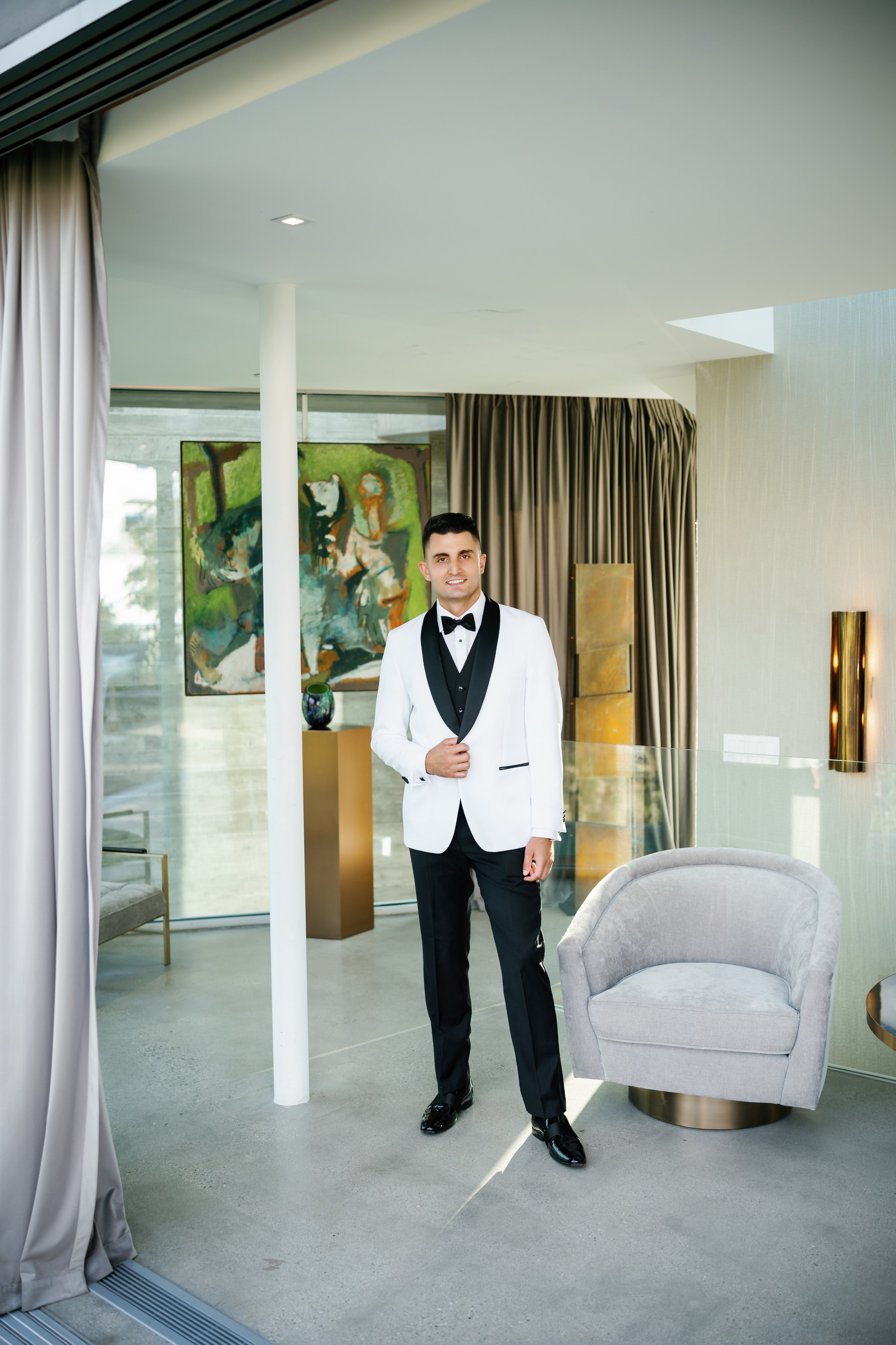 Wedding at the Hollywood Sign Venue, Los Angeles, California. Wedding Photography & Videography Team in California, Los Angeles, San Francisco, San Diego and Travel